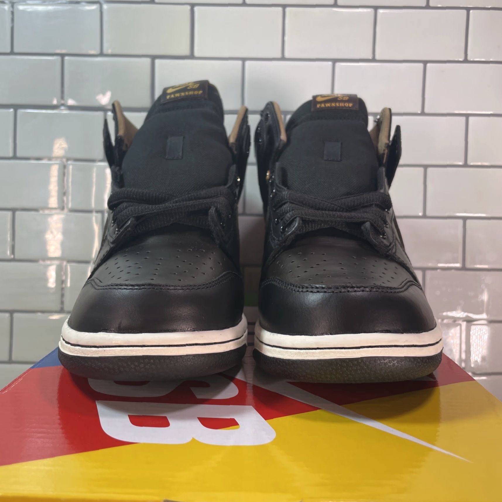 Nike Nike SB Dunk High Men’s 8.5 Pawnshop FJ0445-001 Sneakers Black Gold Mens Shoes New High Top Size US 8 / EU 41 - 2 Thumbnail