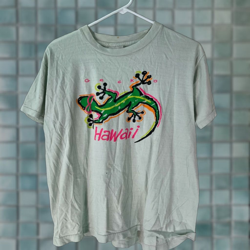 Vintage Womens Short Sleeves Lizard Hawaii Graphic Pullover Light Green T Shirt Size L Size L / US 10 / IT 46 - 1 Thumbnail