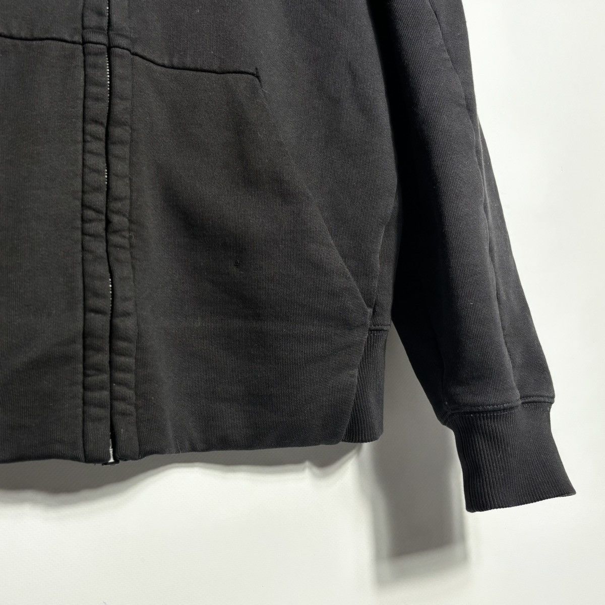 C.P. Company C.P. Company zip black sweatshirt M size Size US M / EU 48-50 / 2 - 6 Thumbnail