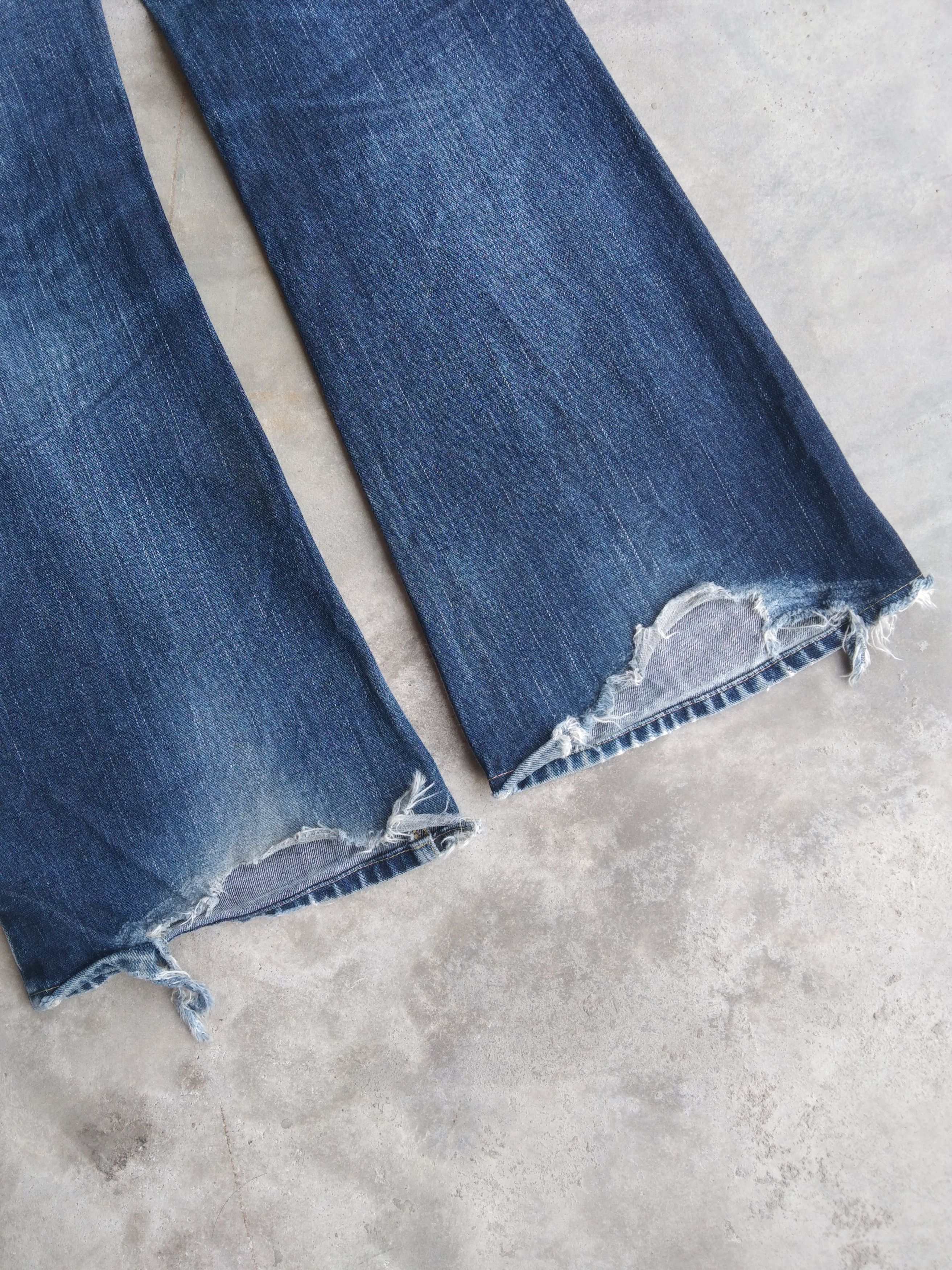 Vintage Vintage Lee Riders Flared Distressed Jeans 32x31 Size US 32 / EU 48 - 3 Thumbnail