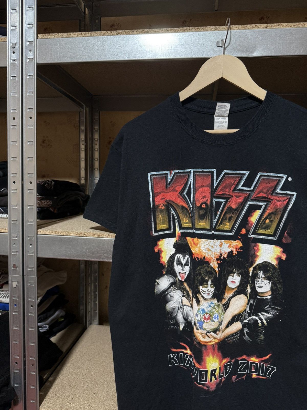 Band Tees × Vintage Vintage Kiss World Tour 2017 Rock Band Retro T-Shirt Y2K Size US L / EU 52-54 / 3 - 3 Thumbnail