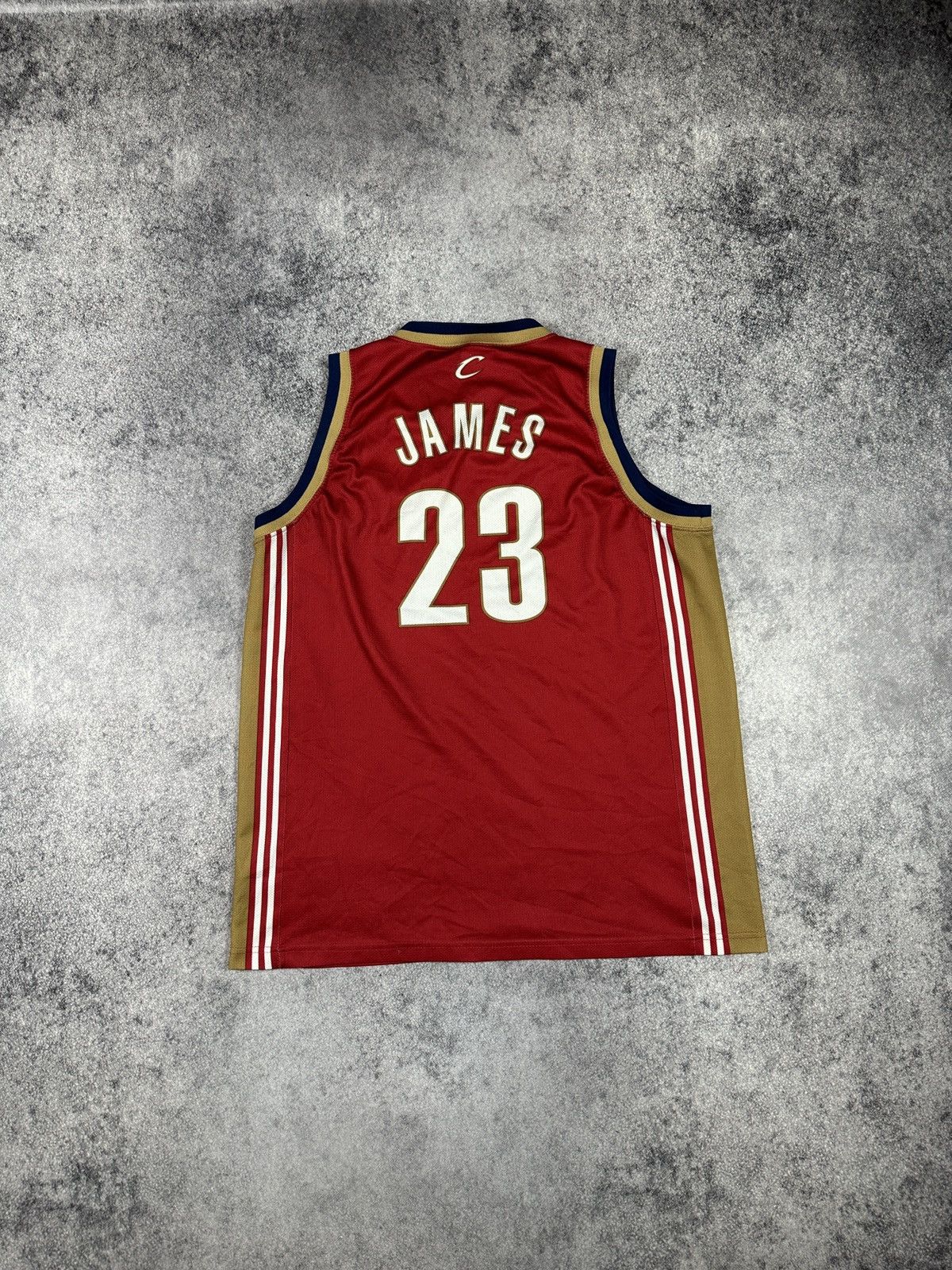 Champion Vintage Champion Cleveland 23 James NBA Jersey Rare USA XL Size US XL / EU 56 / 4 - 4 Thumbnail