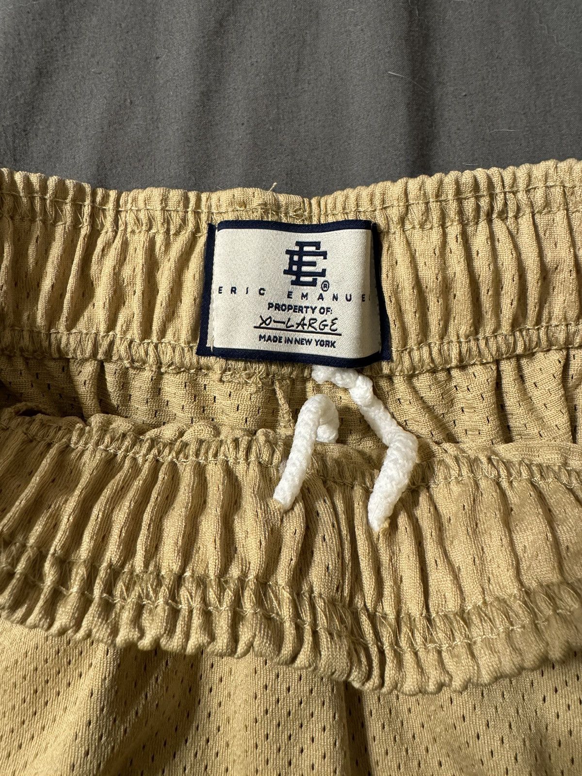 Eric Emanuel Eric Emanuel youth XL gold mesh shorts Size US 26 / EU 42 - 2 Thumbnail