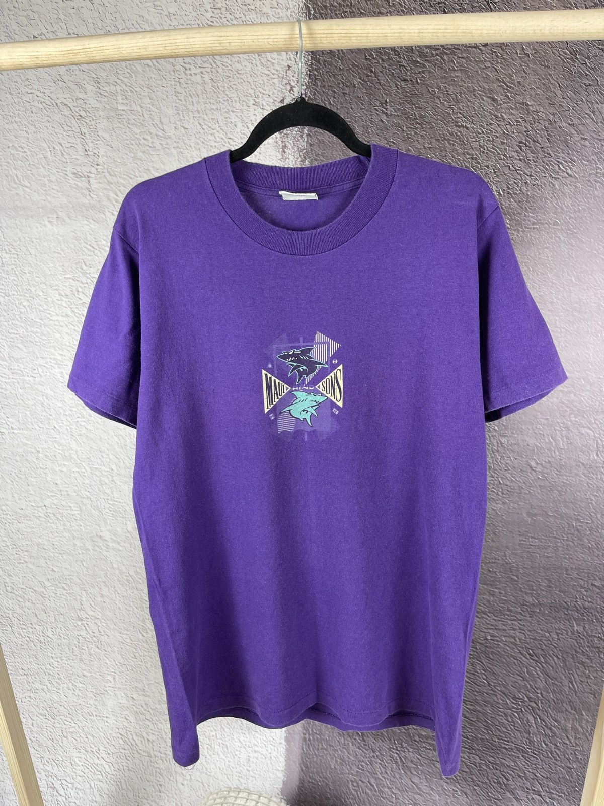 Maui and Sons Maui and Sons vintage made in USA 80s 90s single stitch tee Size US M / EU 48-50 / 2 - 4 Thumbnail