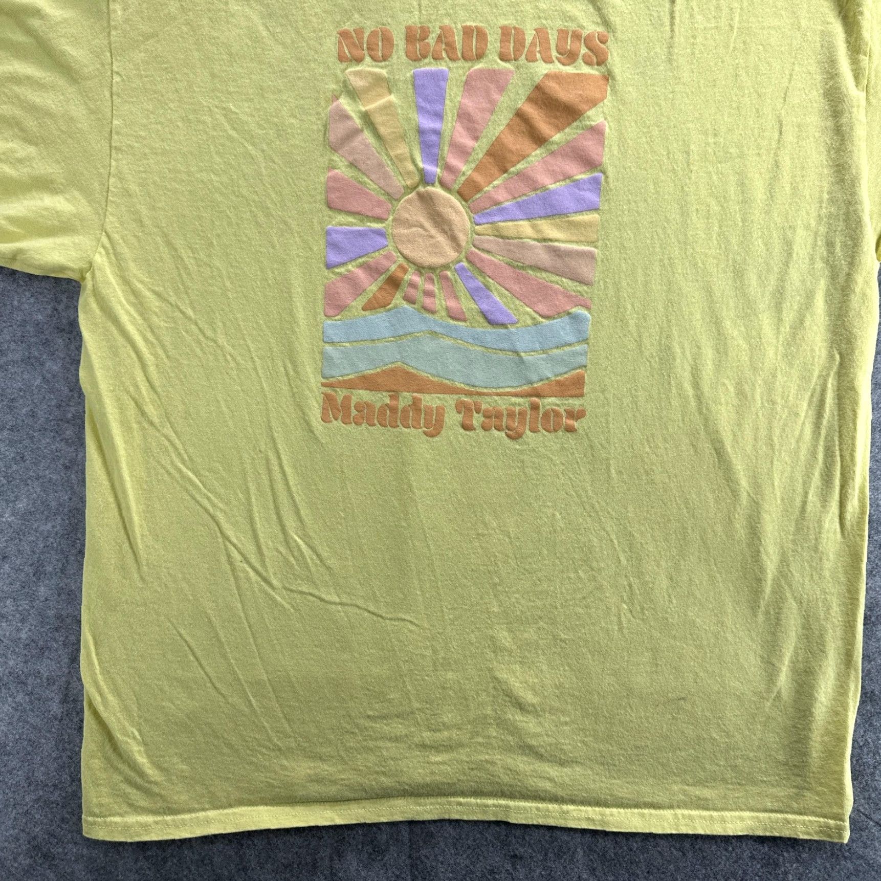Vintage Fanjoy Maddy Taylor Men's T-Shirt XL Yellow Sun Graphic No Bad Days Cotton Tee Summer Casual Size US XL / EU 56 / 4 - 4 Thumbnail