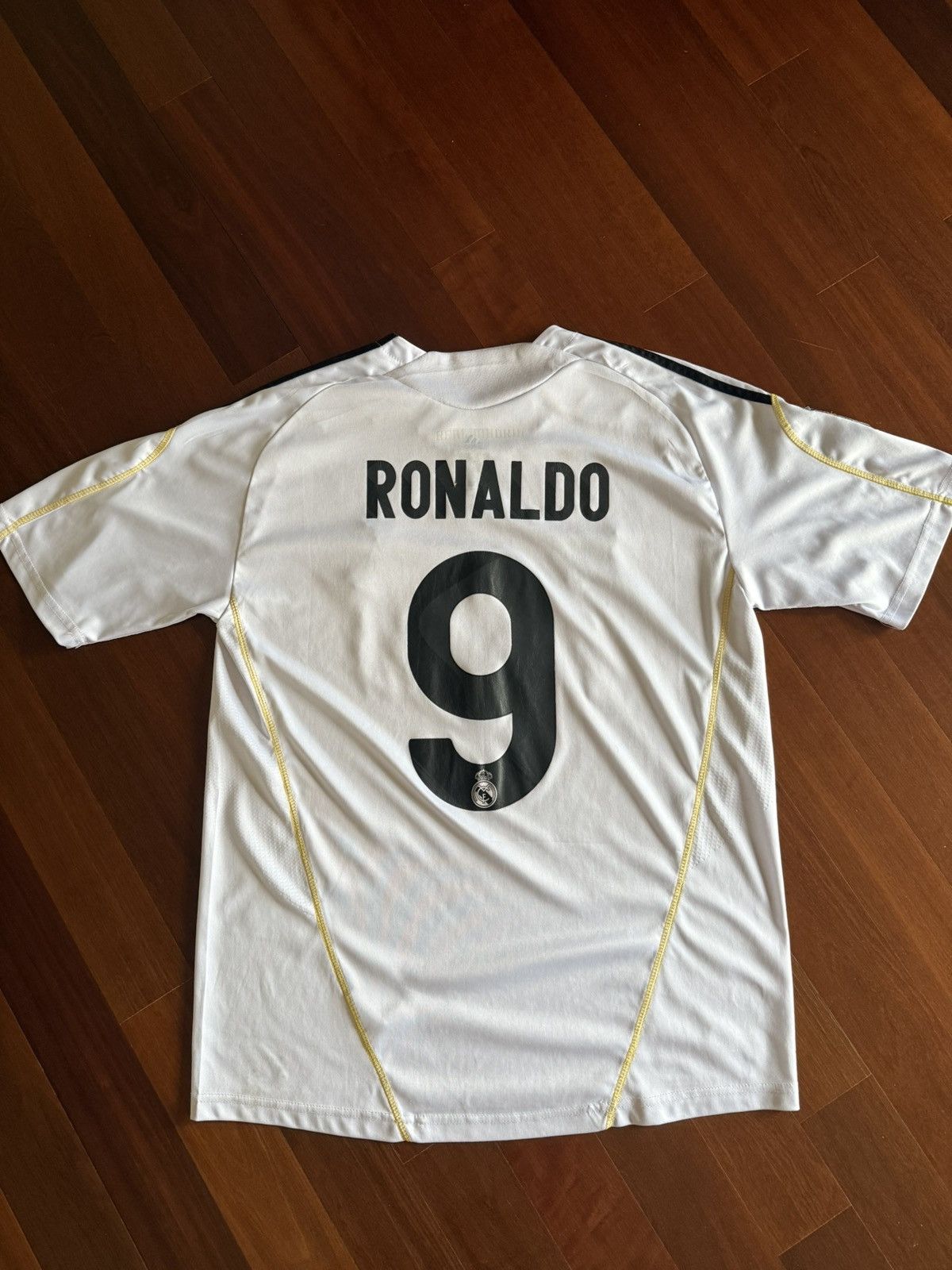 Adidas × Vintage 2009 Real Madrid Adidas jersey Size US M / EU 48-50 / 2 - 3 Thumbnail
