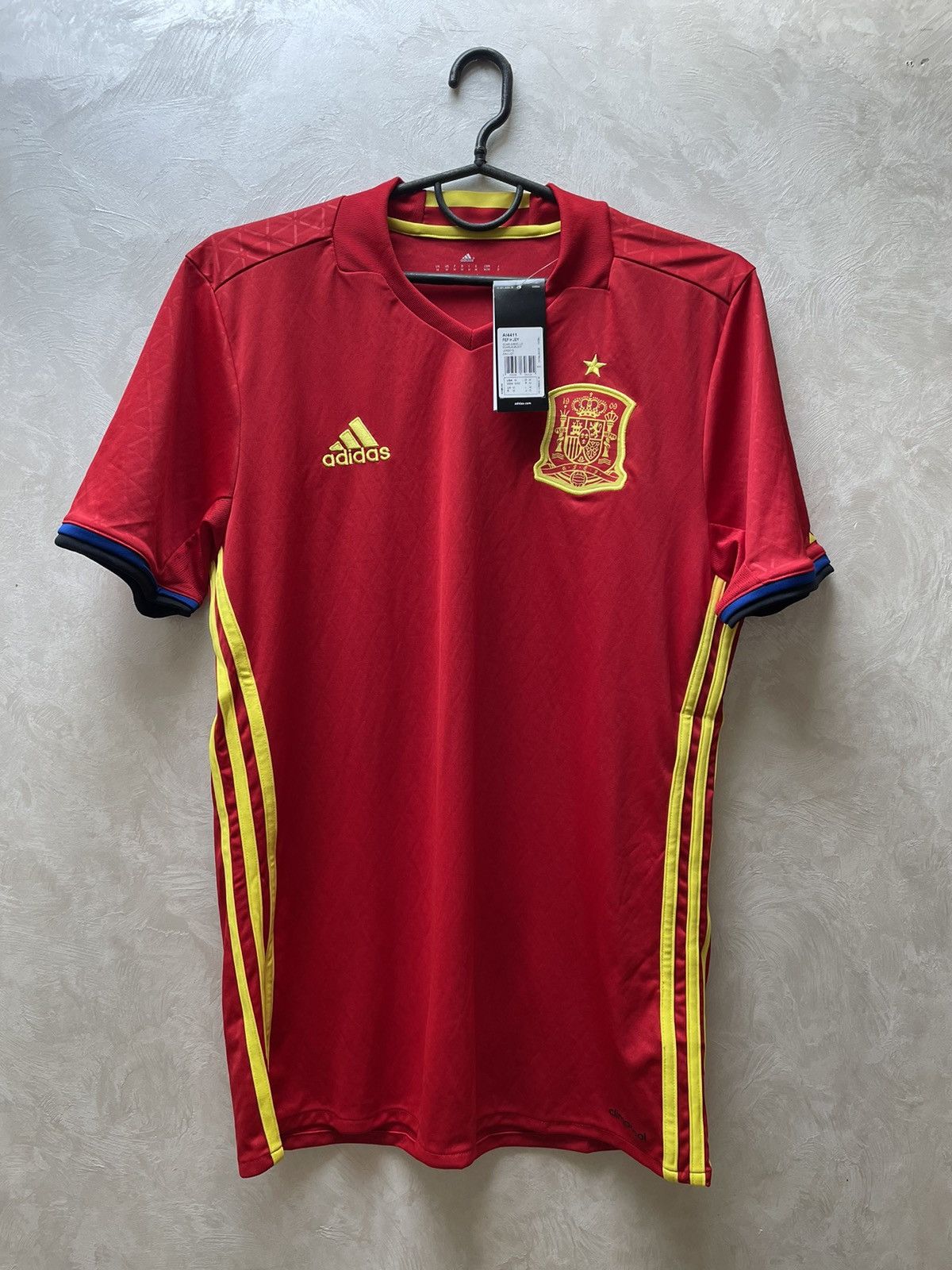 Adidas NEW Spain Home football shirt 2015 - 2016 Team Soccer Jersey Size US M / EU 48-50 / 2 - 1 Thumbnail