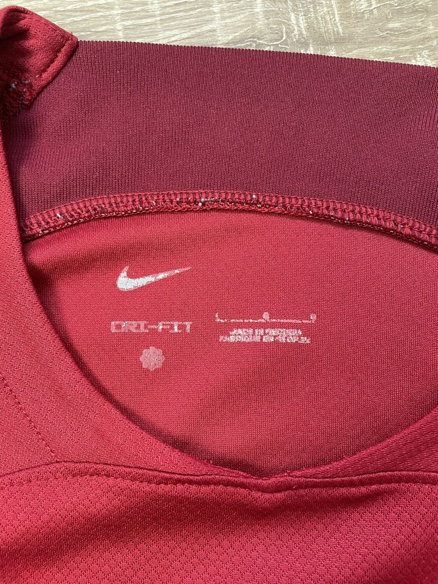 Nike LIVERPOOL 2022 2023 HOME FOOTBALL SHIRT SOCCER JERSEY Size L Size US L / EU 52-54 / 3 - 6 Thumbnail