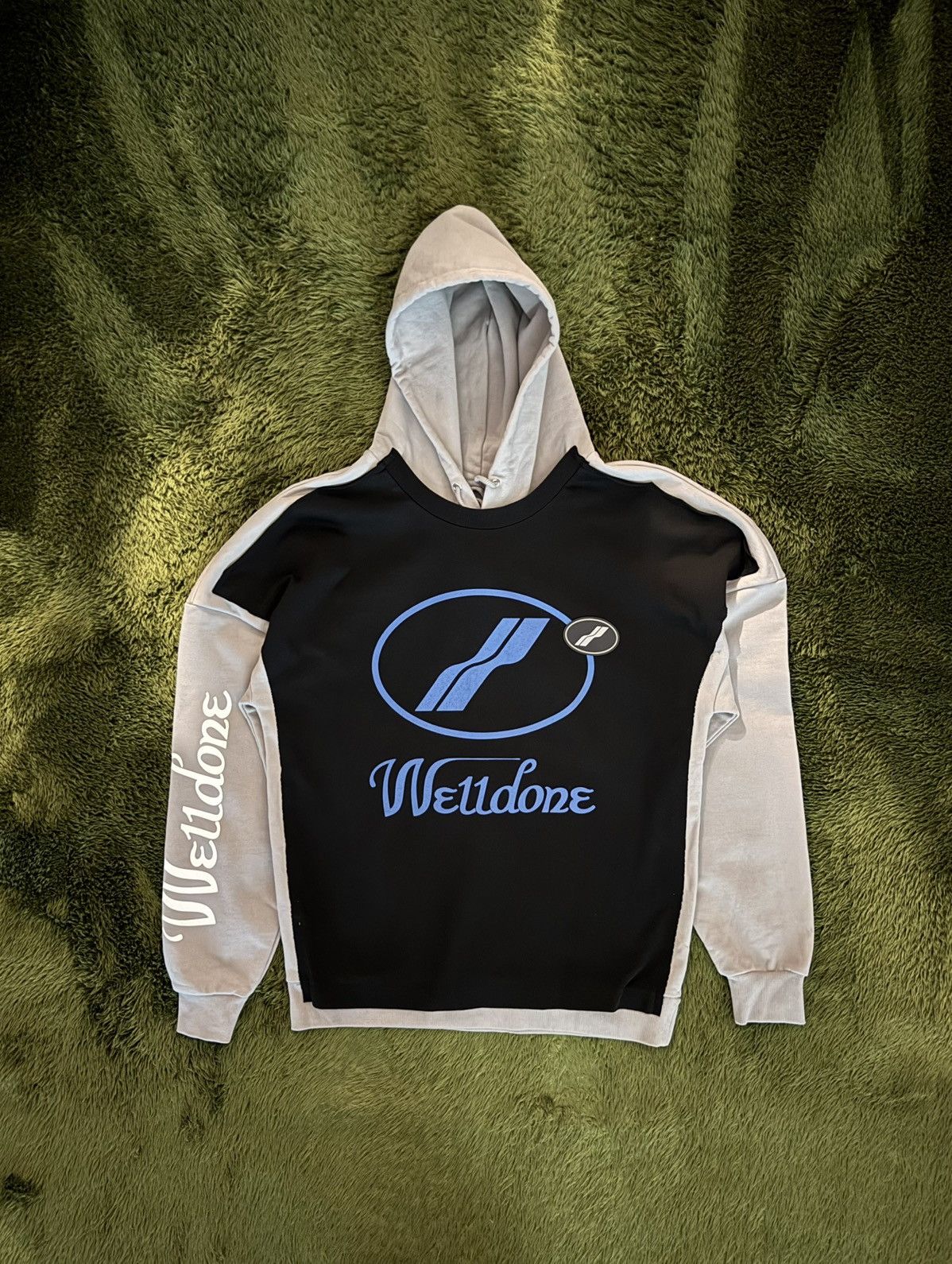 WE11DONE [XS] We11done Oversized Overlay Panel Logo Hoodie Size US XS / EU 42 / 0 - 1 Thumbnail