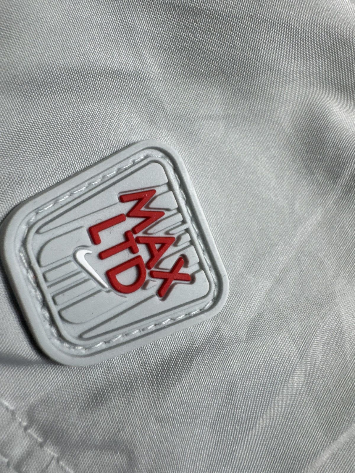 Nike Nike Air Max LTD Vintage Nylon Vest Shox Tn Drill Swoosh Y2K Size US S / EU 44-46 / 1 - 6 Thumbnail