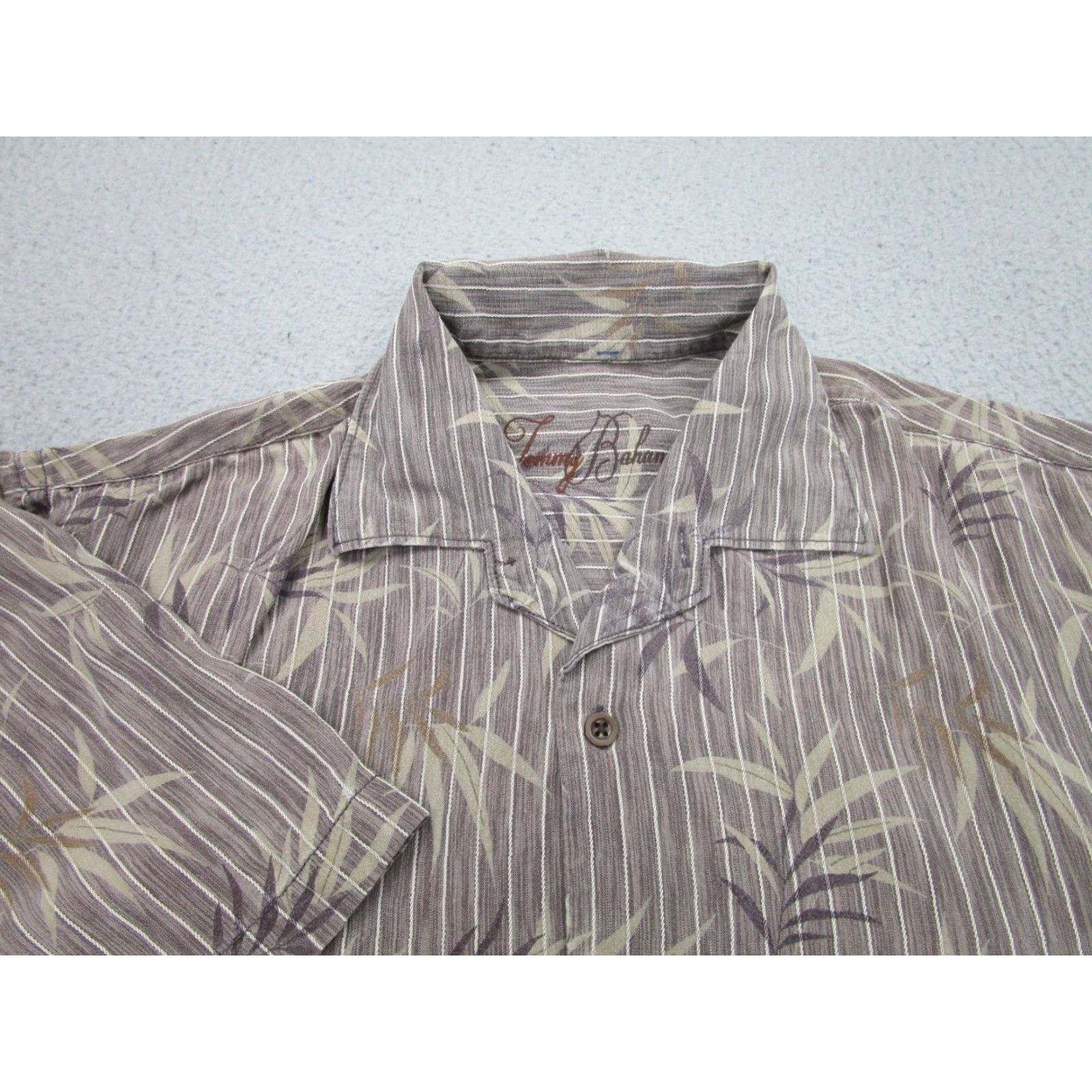Tommy Bahama Tommy Bahama Shirt Mens Large Brown Floral Flowers Palm Leaves Hawaiian Camp Size US L / EU 52-54 / 3 - 3 Thumbnail