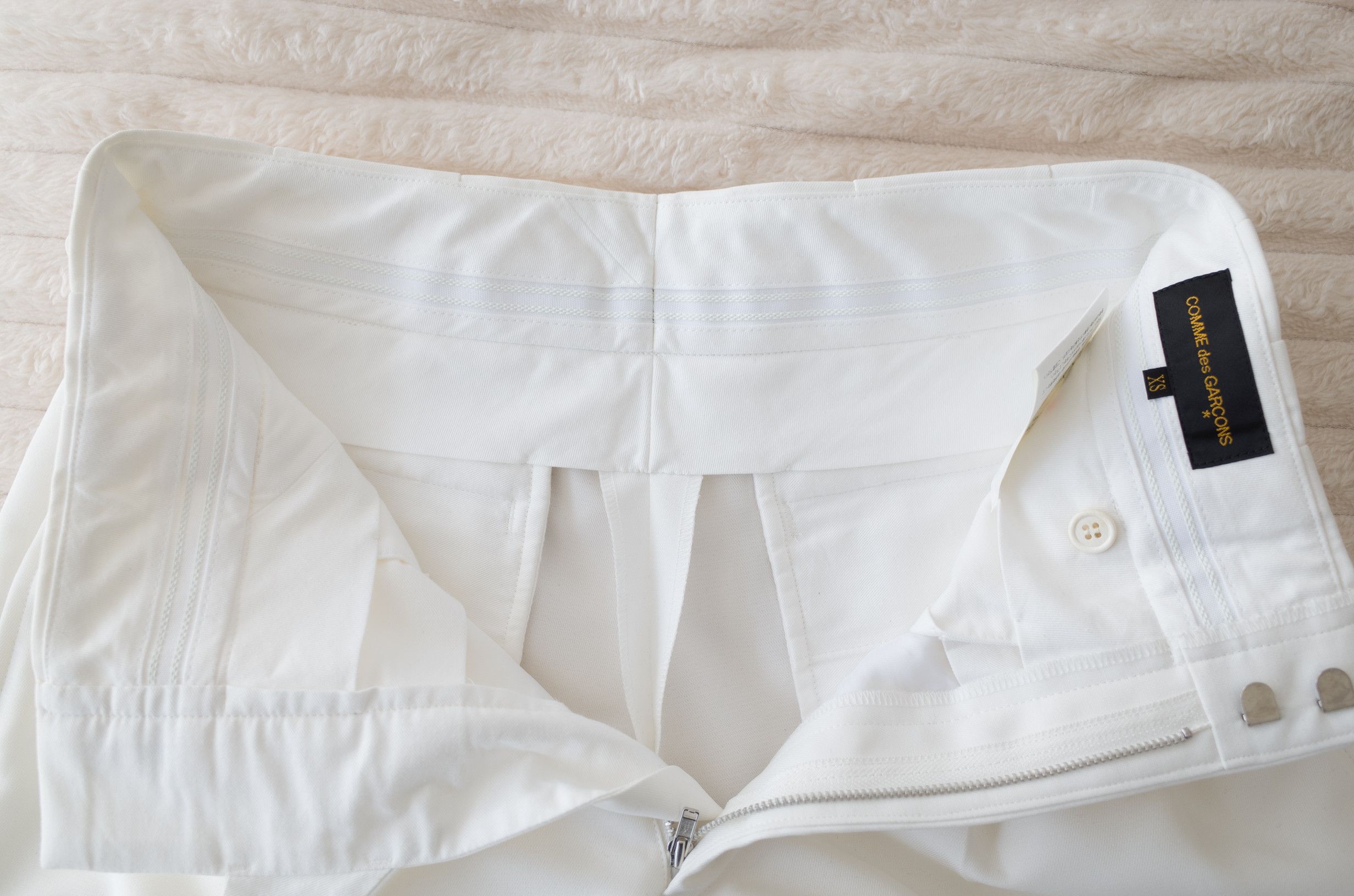 Comme des Garcons Cuffed Shorts Size 25" / US 0 / IT 36 - 4 Thumbnail