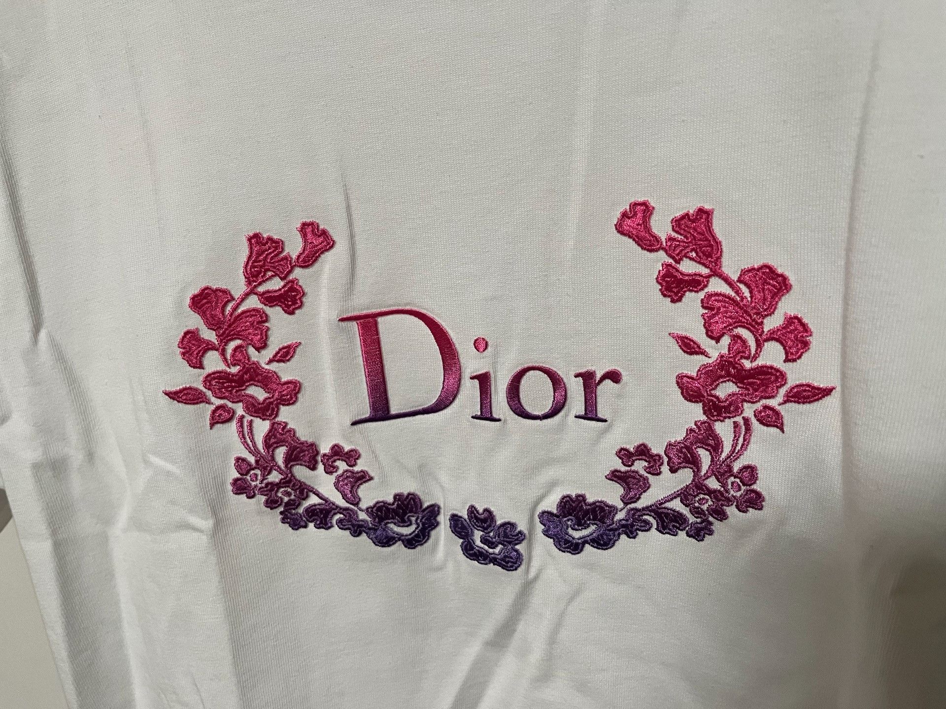 Dior Dior Essential White T-Shirt Size US S / EU 44-46 / 1 - 2 Thumbnail