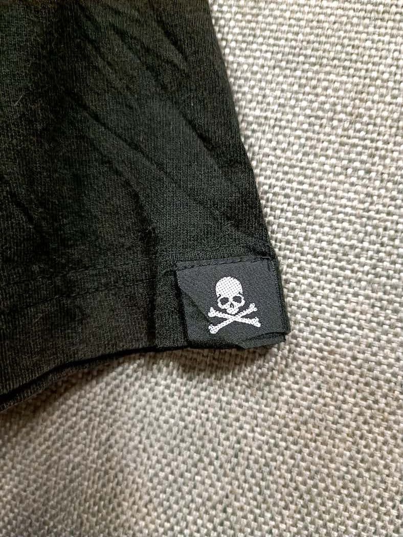 Mastermind Japan Mastermind Japan "Love & Peace" Skull & Crossbones T-Shirt Size US L / EU 52-54 / 3 - 3 Thumbnail