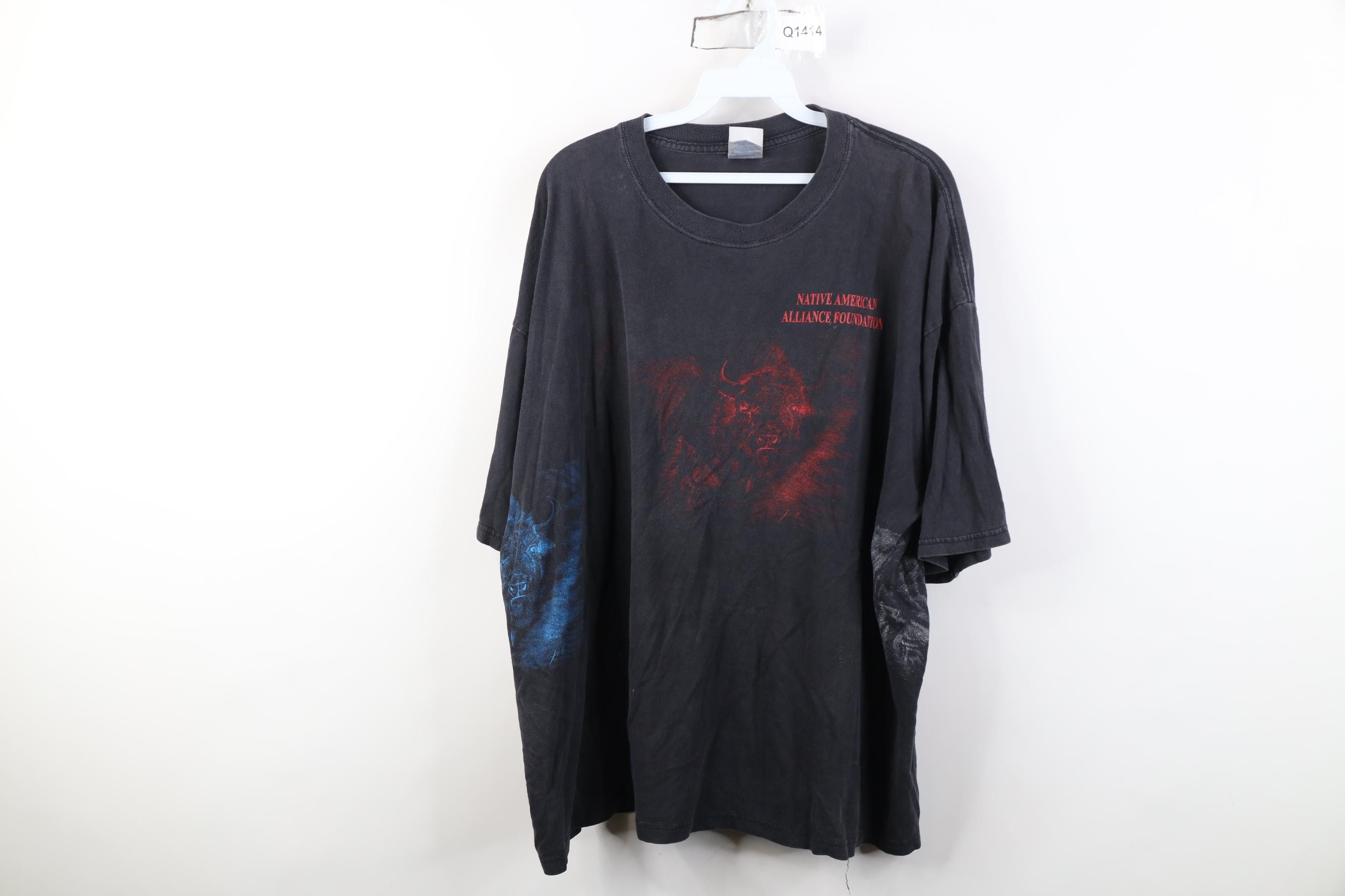 Vintage Vintage 90s Y2K Native American Bison Buffalo Print T-Shirt Size US XXL / EU 58 / 5 - 1 Thumbnail