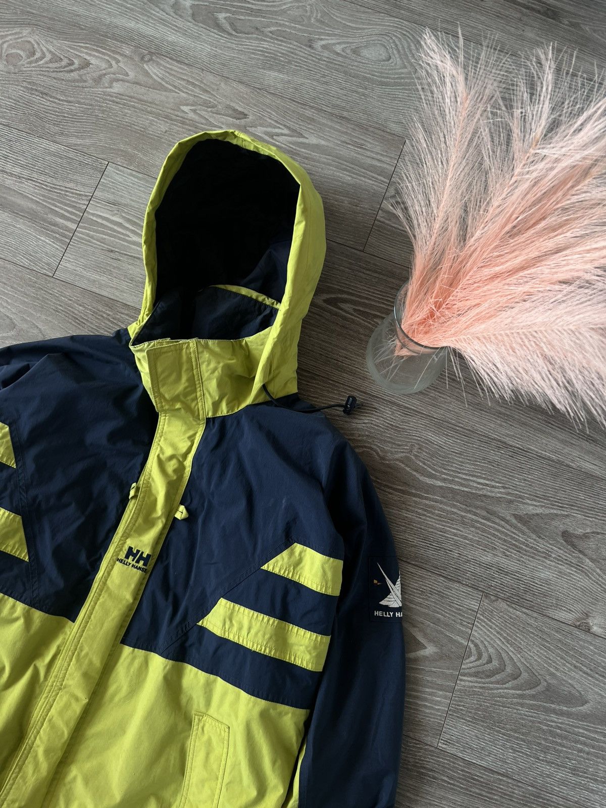 Helly Hansen × Vintage Vintage Helly Hansen Central Logo Yachting Patch Tech Jacket Size US M / EU 48-50 / 2 - 8 Thumbnail