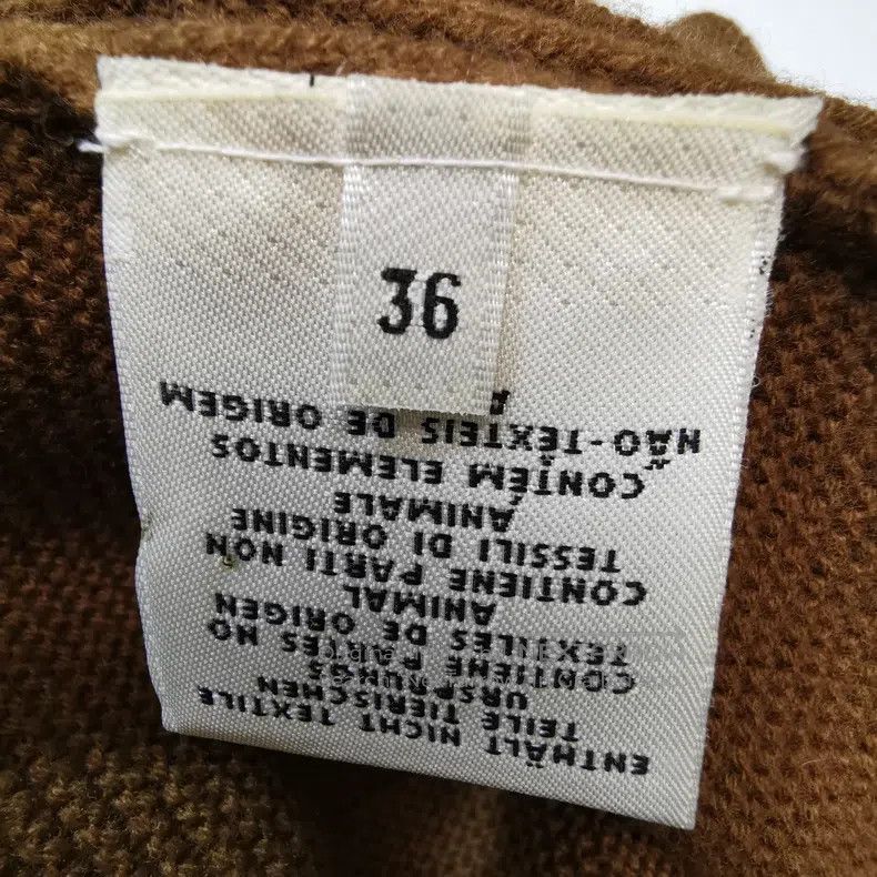 Hermes Hermes Wool Solid Color V-neck Knitted Sweater Size XS / US 0-2 / IT 36-38 - 6 Thumbnail