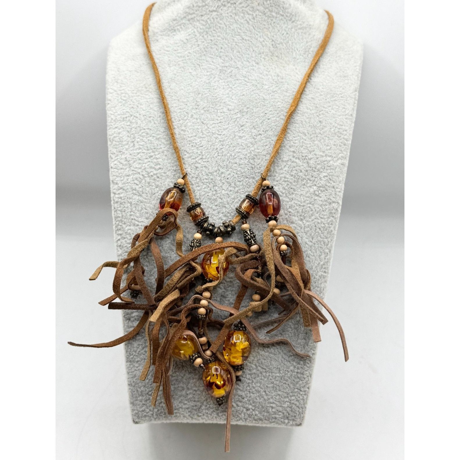 Vintage Vintage brown suede tassel glass bead necklace Size ONE SIZE - 1 Thumbnail