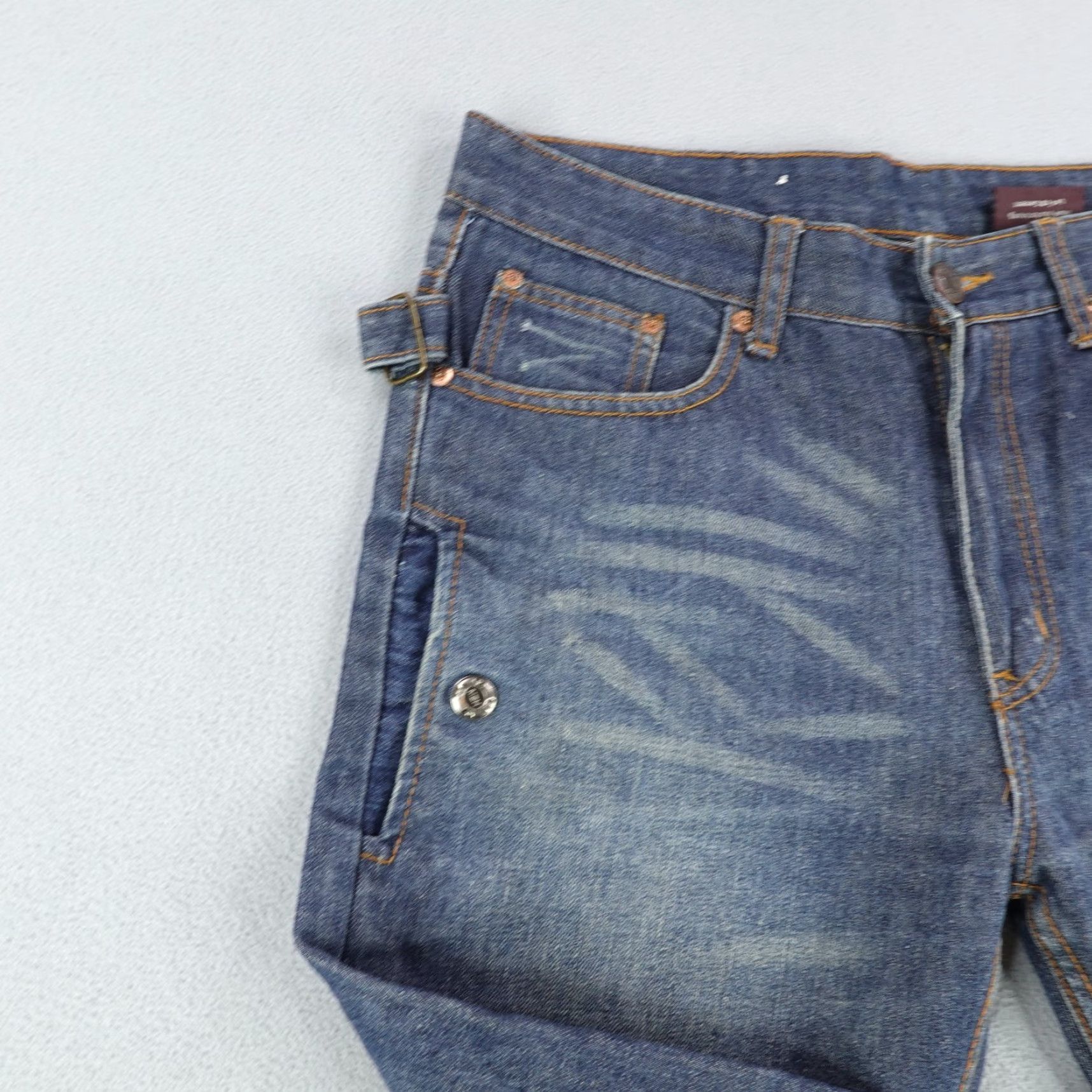 Levi's VINTAGE Levi's Jeans Men's 33 Blue Denim Straight Fit 1980s Pants Size US 33 - 4 Thumbnail