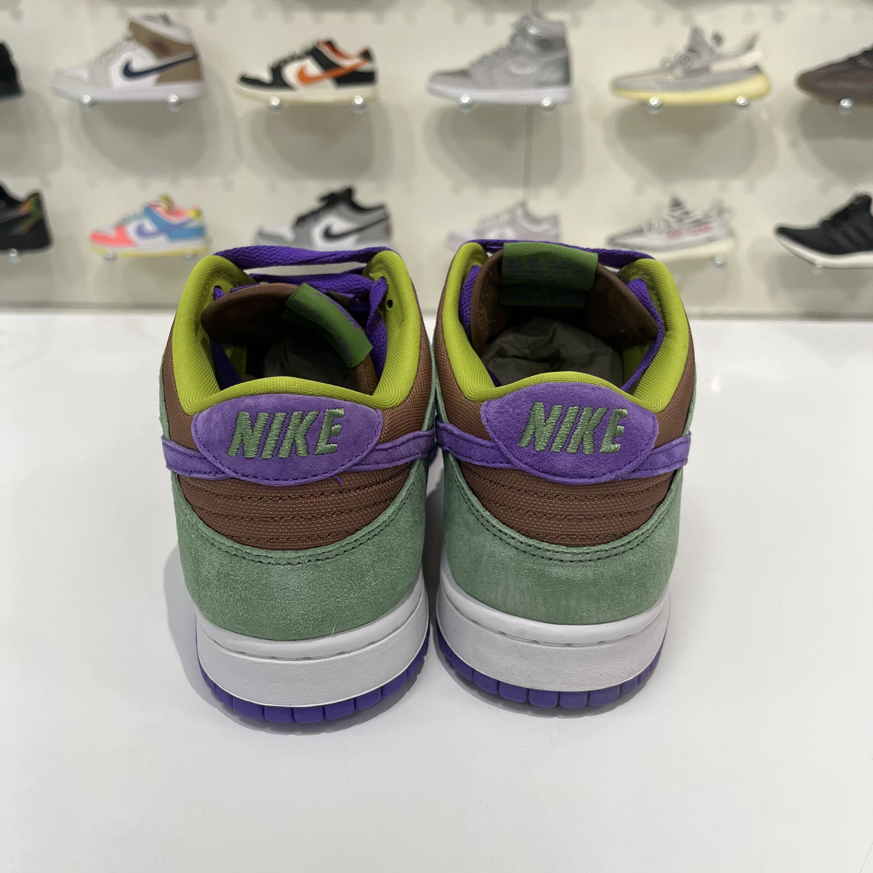 Nike Nike Dunk Low Veneer 2020 Size US 10 / EU 43 - 3 Thumbnail