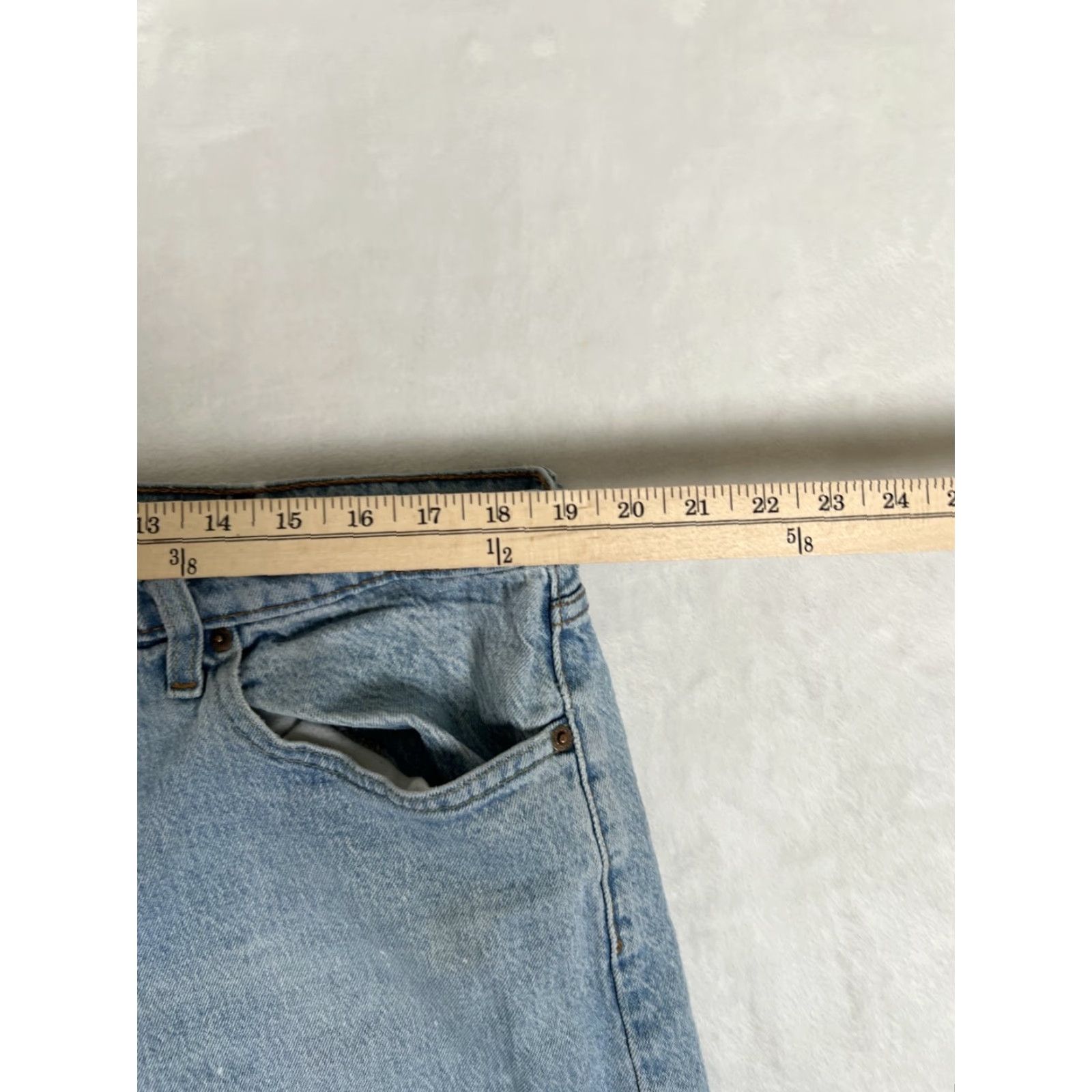 Levi's VINTAGE Levi’s 505 Jeans | Levi's | 505 | Blue Denim Jeans 38x30 | 5-Pocket | Regular Fit | Medium Wash | USA 90s | Mexico Size US 38 / EU 54 - 6 Thumbnail