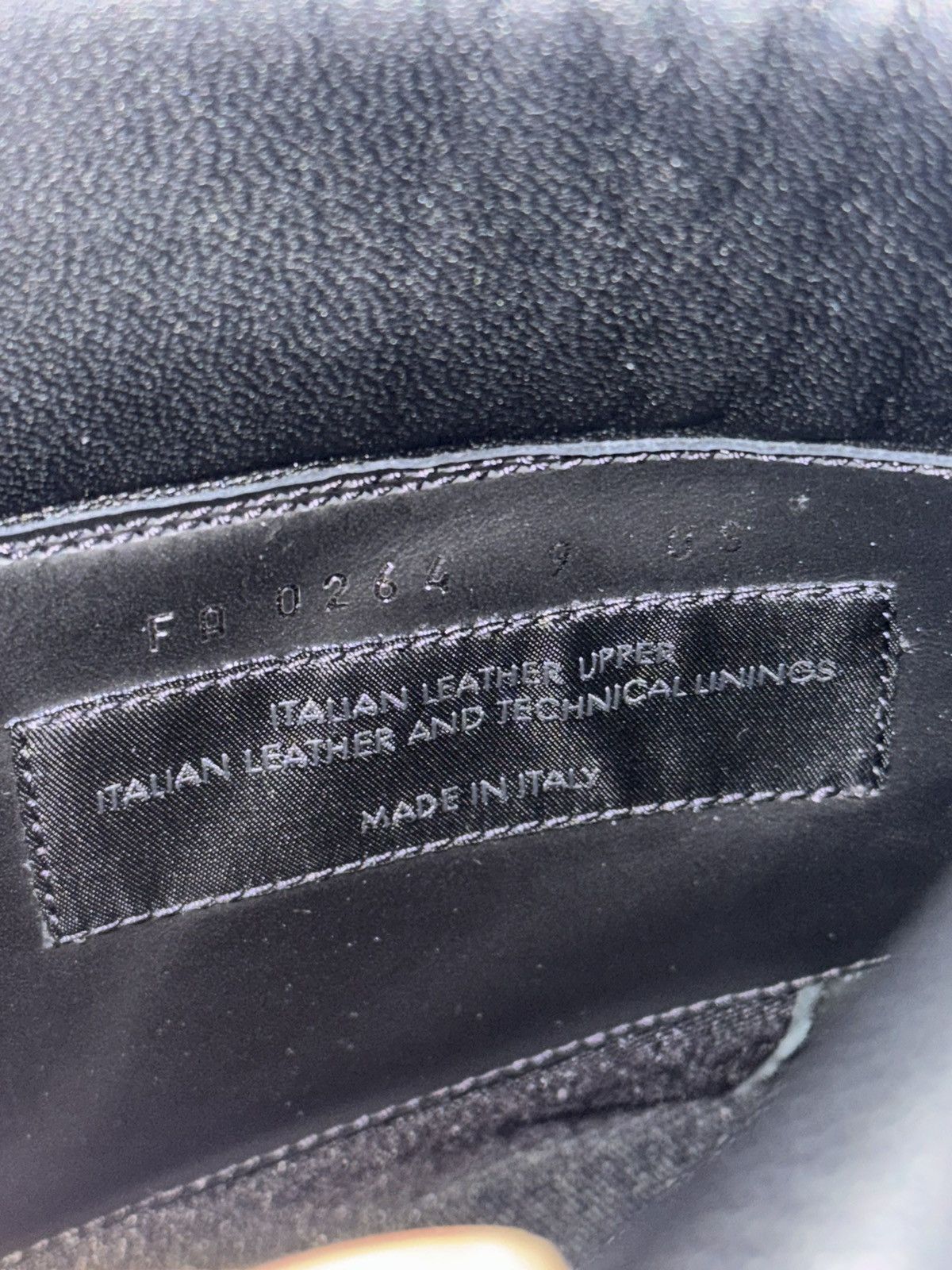 Louis Vuitton Louis Vuitton timberland boots Size US 9 / EU 42 - 15 Thumbnail