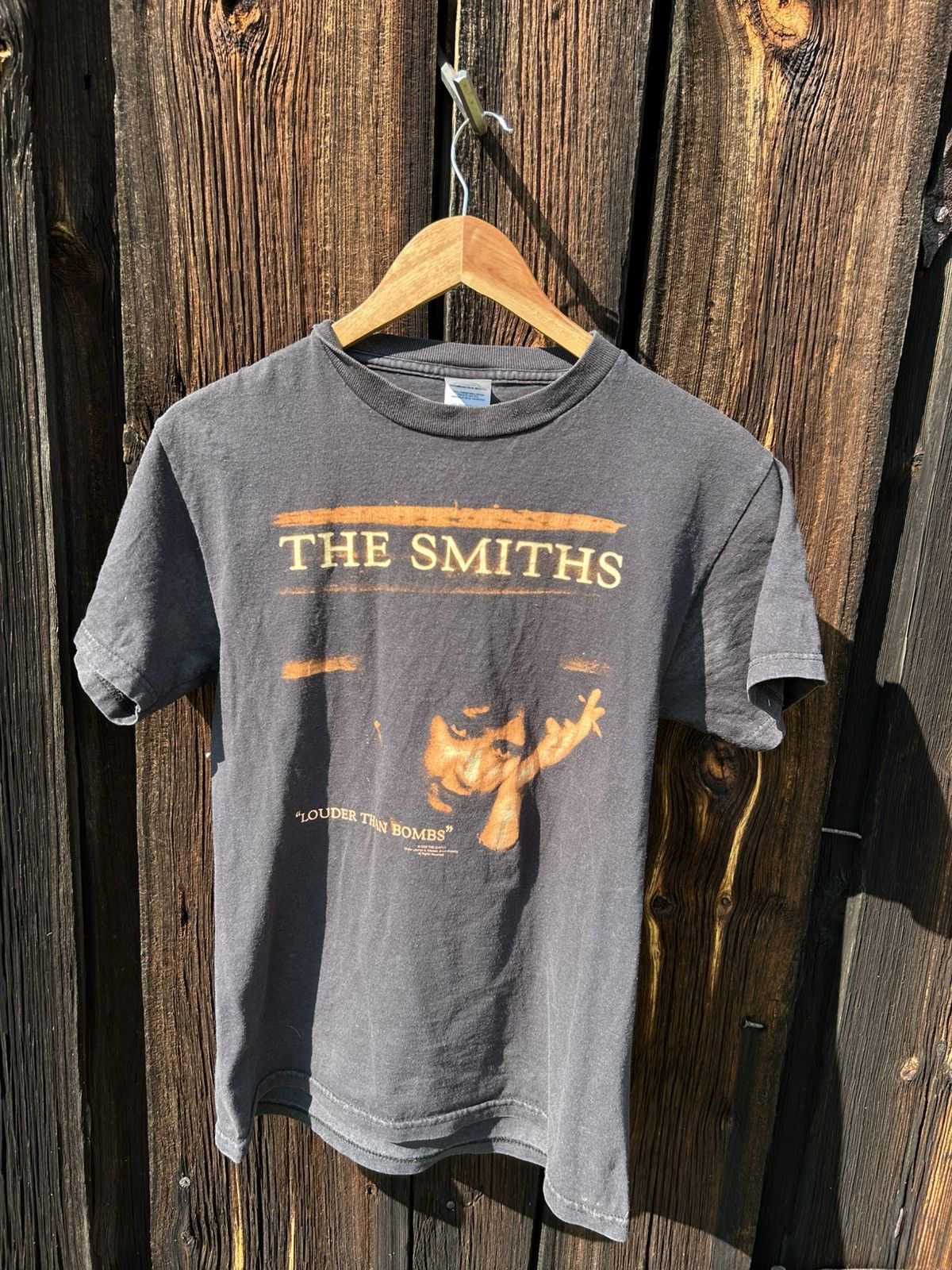 Band Tees The Smiths 2005 Louder than Bombs t-shirt tee Size US S / EU 44-46 / 1 - 1 Thumbnail