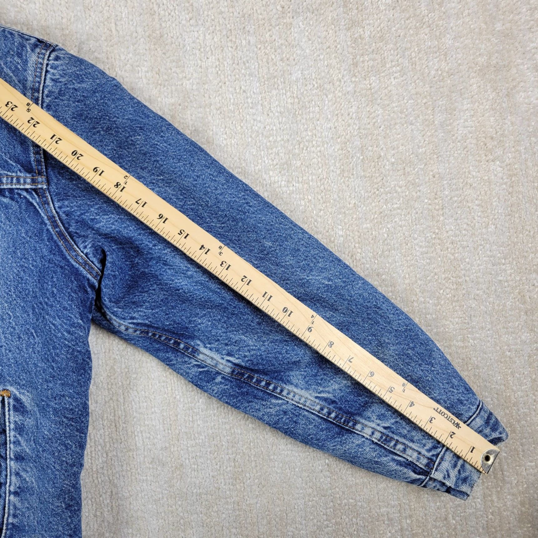 Levi's VINTAGE Levi's Trucker Jacket Mens 44 Blue Denim Jacket 80s 90s USA Size US S / EU 44-46 / 1 - 7 Thumbnail