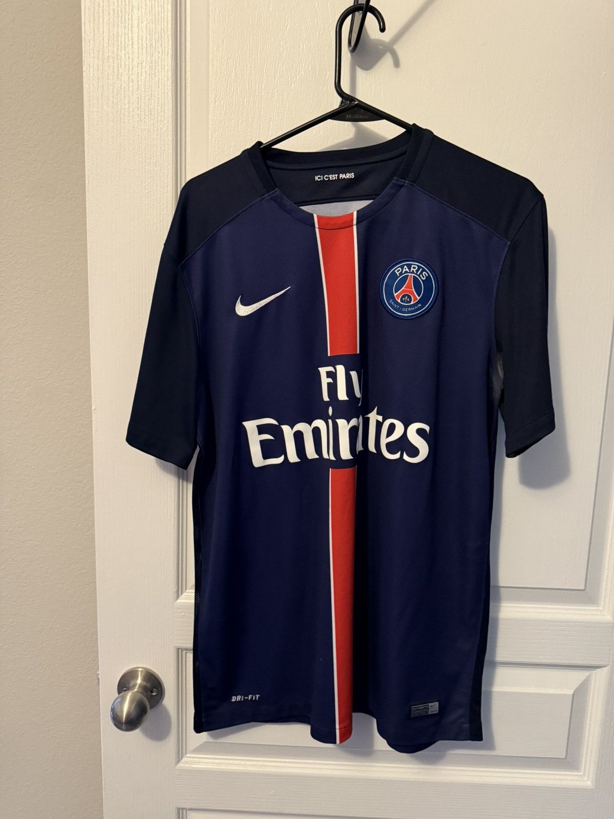 Nike PSG Jersey Size US L / EU 52-54 / 3 - 1 Thumbnail