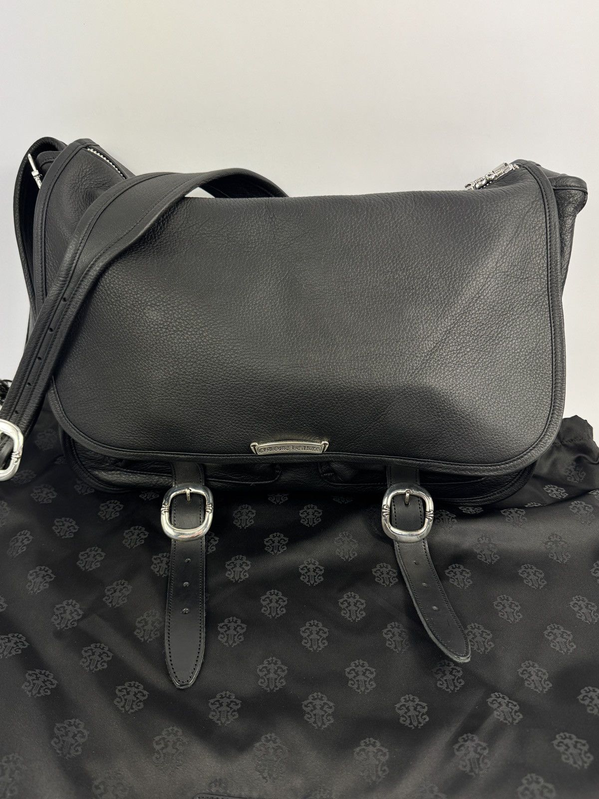 Chrome Hearts CROSS BODY GUNSLINGER MESSENGER BAG Size ONE SIZE - 3 Thumbnail