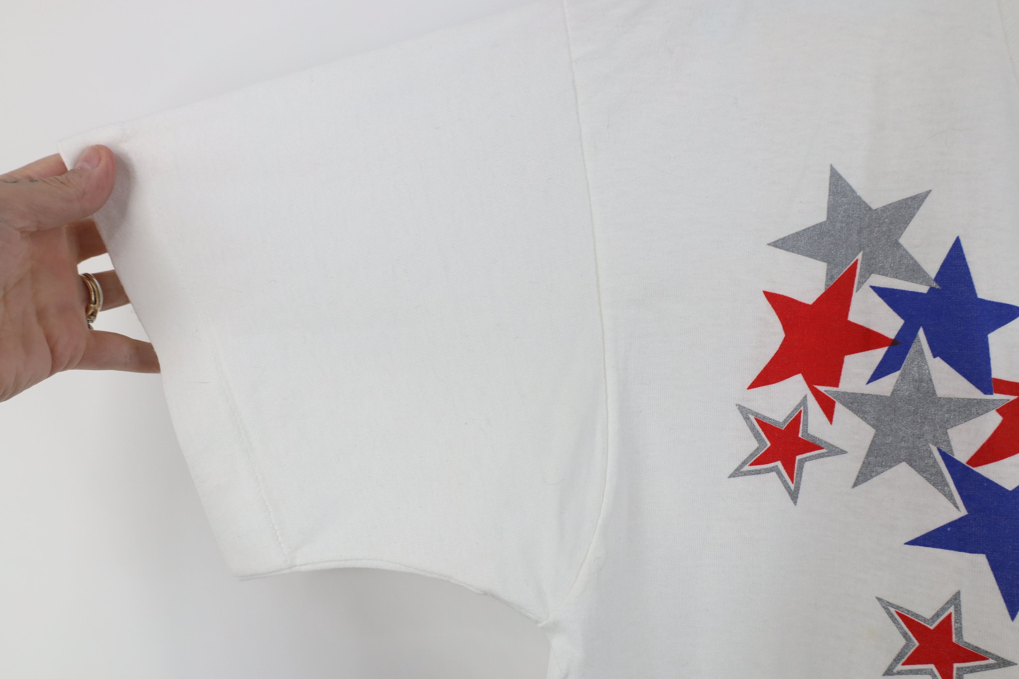 Vintage Vintage 90s Streetwear Stars Short Sleeve T-Shirt White USA Size US XL / EU 56 / 4 - 5 Thumbnail