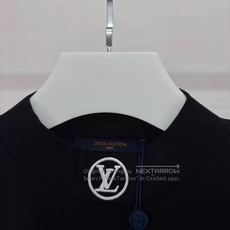 Louis Vuitton Louis Vuitton Neckline monogram embroidered short sleeve Size US S / EU 44-46 / 1 - 3 Thumbnail