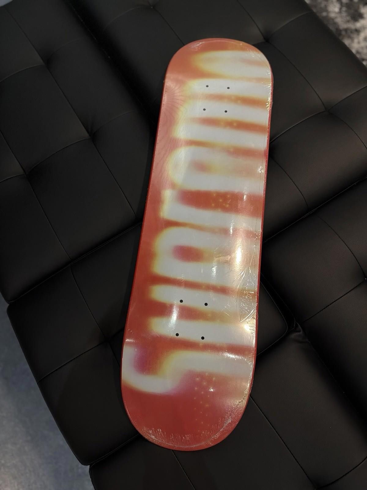 Supreme Supreme Skateboard Blurred Logo Color Red FW23 Red Size ONE SIZE - 3 Thumbnail