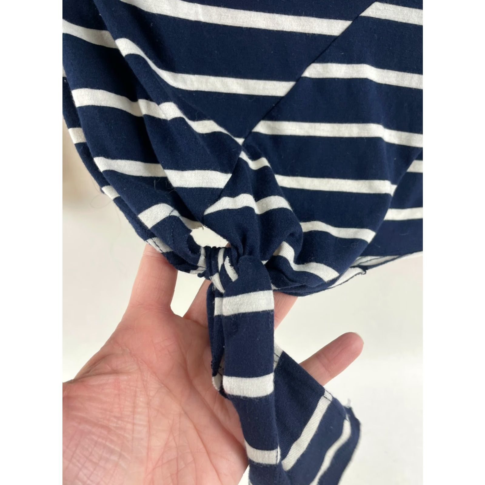 Vintage Maurices Blouse Women's Size Small Navy Blue White Stripe Boat Neck Long Sleeve Shirt Ladies Small Blue Stripe Boat Neck Long Sleeve Size S / US 4 / IT 40 - 5 Thumbnail