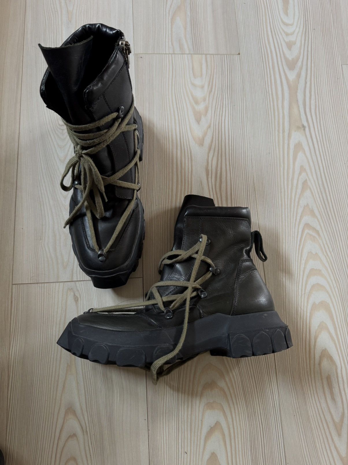 Rick Owens Rick Owen’s Tractor Boots Size US 10 / EU 43 - 2 Thumbnail