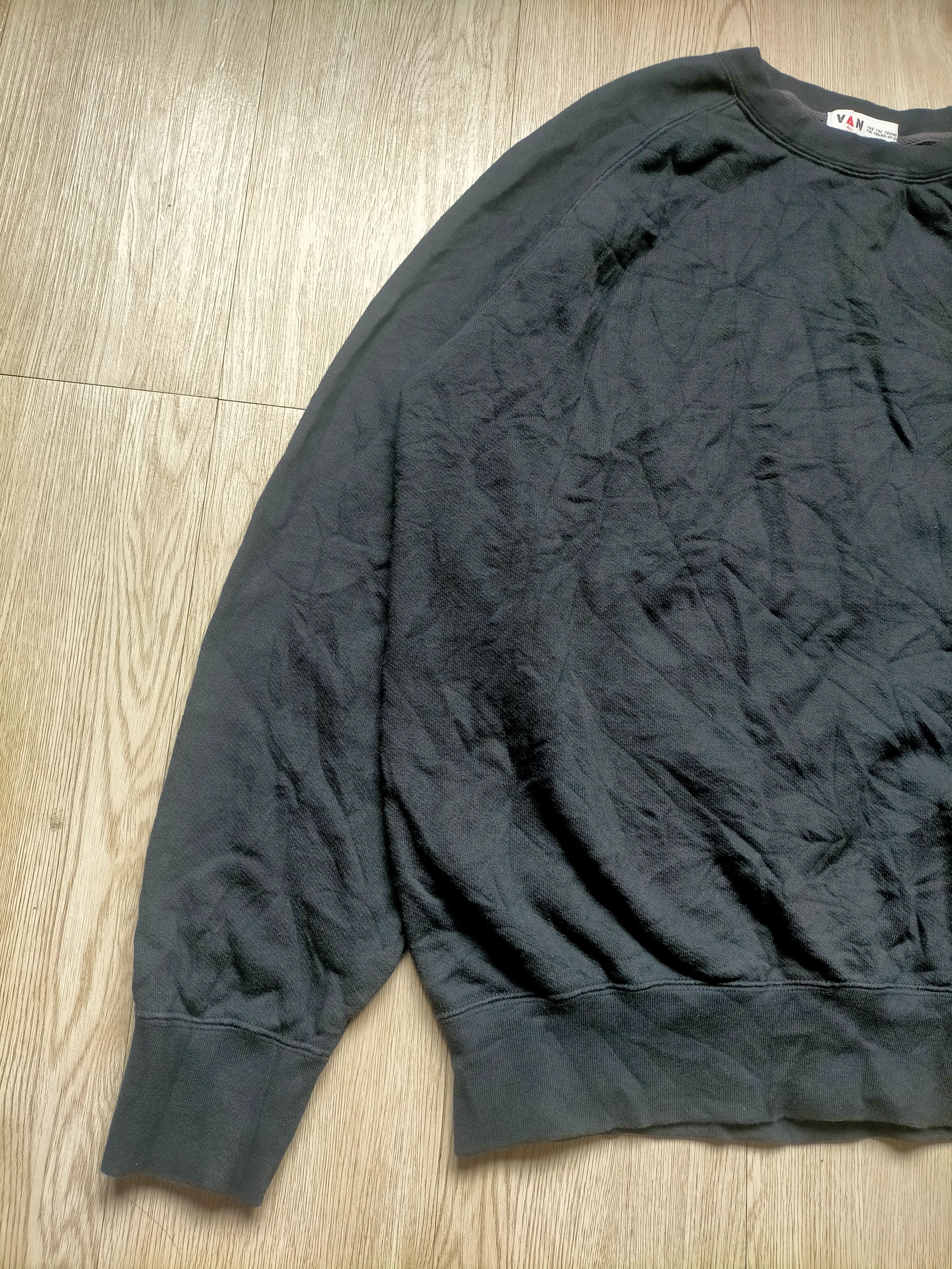 Japanese Brand Van Jac Embroidered Spell out Size US L / EU 52-54 / 3 - 10 Thumbnail