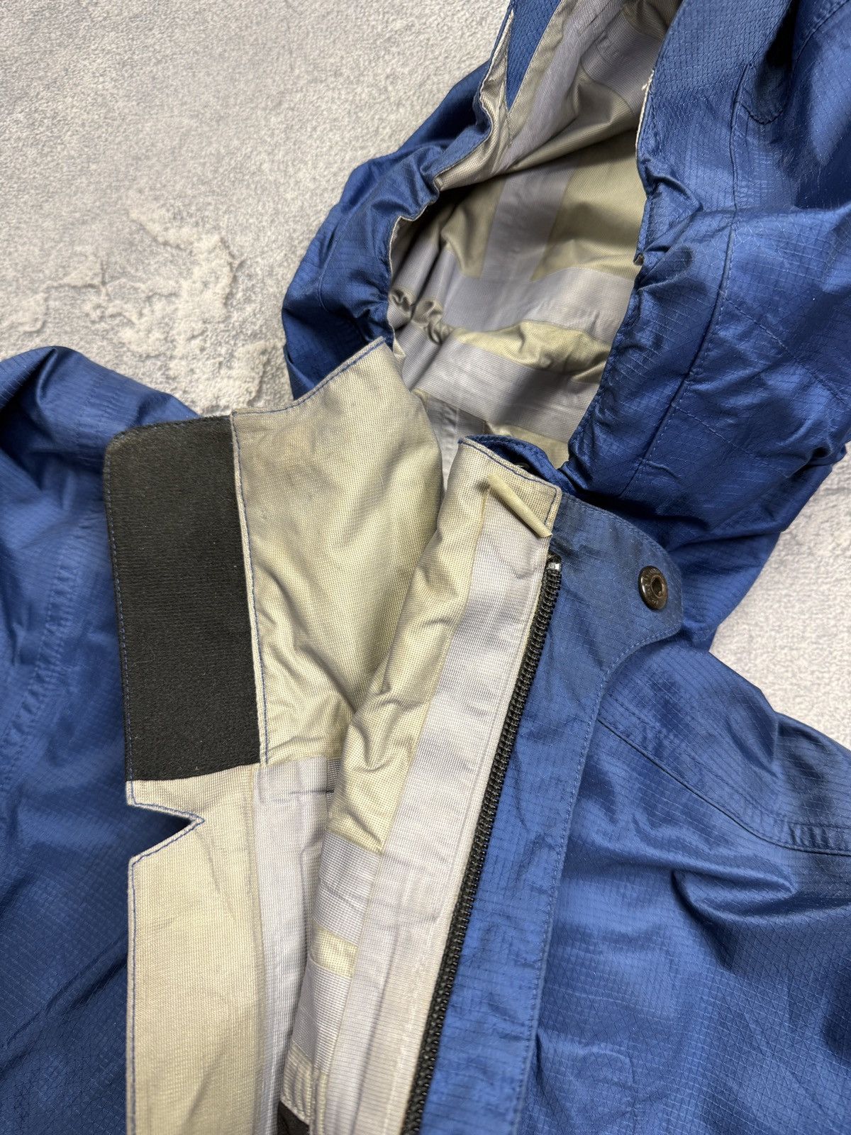 The North Face Vintage The North Face Windbreaker Light Jacket Size US M / EU 48-50 / 2 - 21 Thumbnail