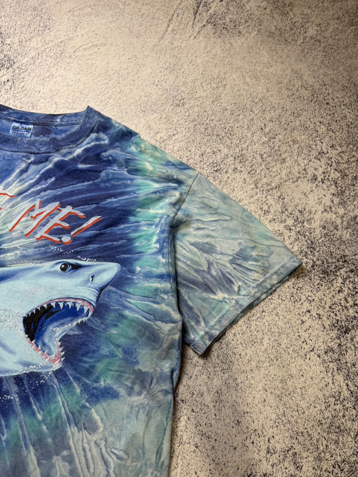 Vintage Vintsge Shark Bite Me Tie Dye Graphic T-Shirt Puff Print All Size US XL / EU 56 / 4 - 15 Thumbnail