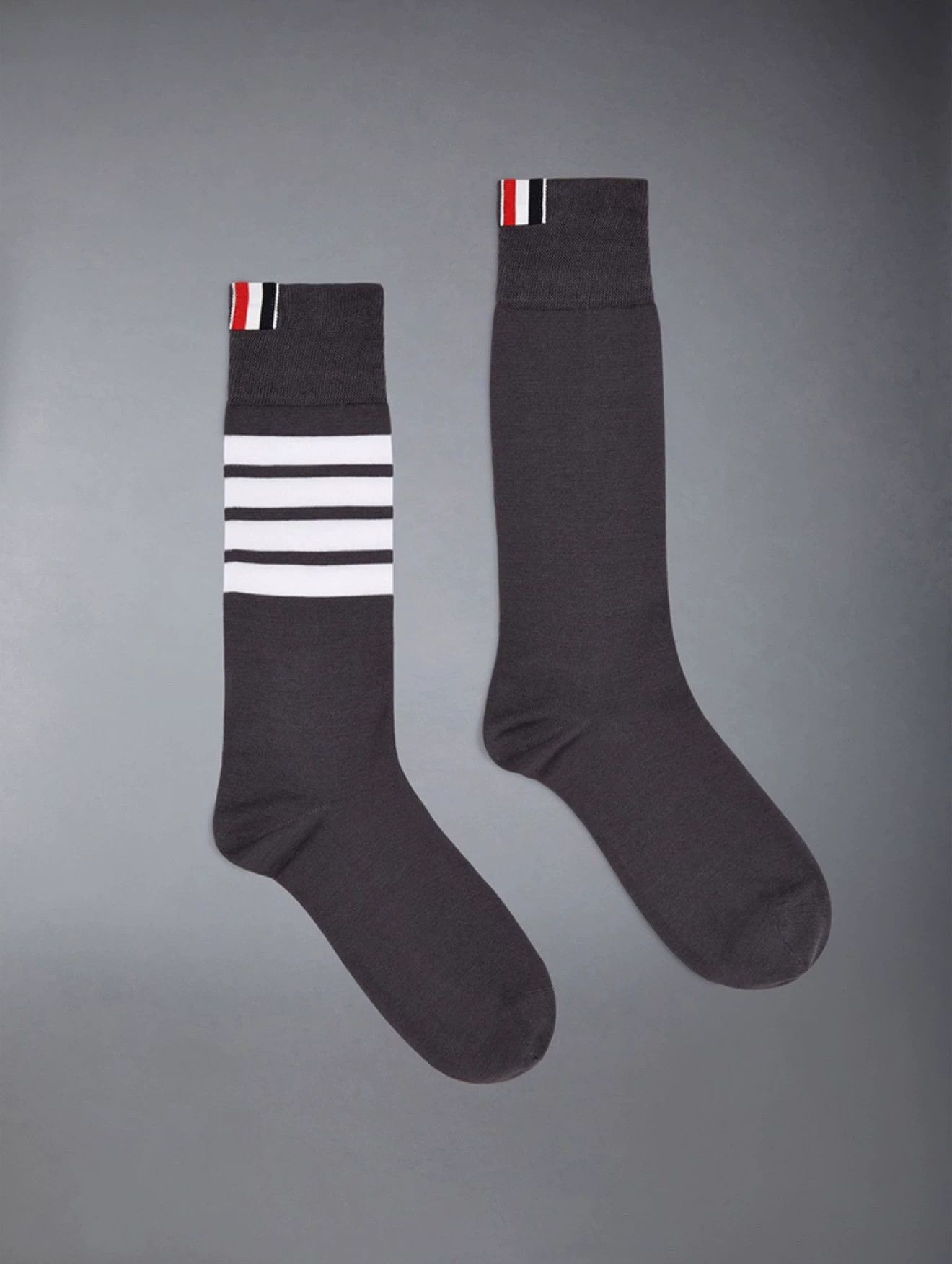 Thom Browne Thom Browne Women's 4-Bar Short Socks Deep Gray Size ONE SIZE - 5 Thumbnail