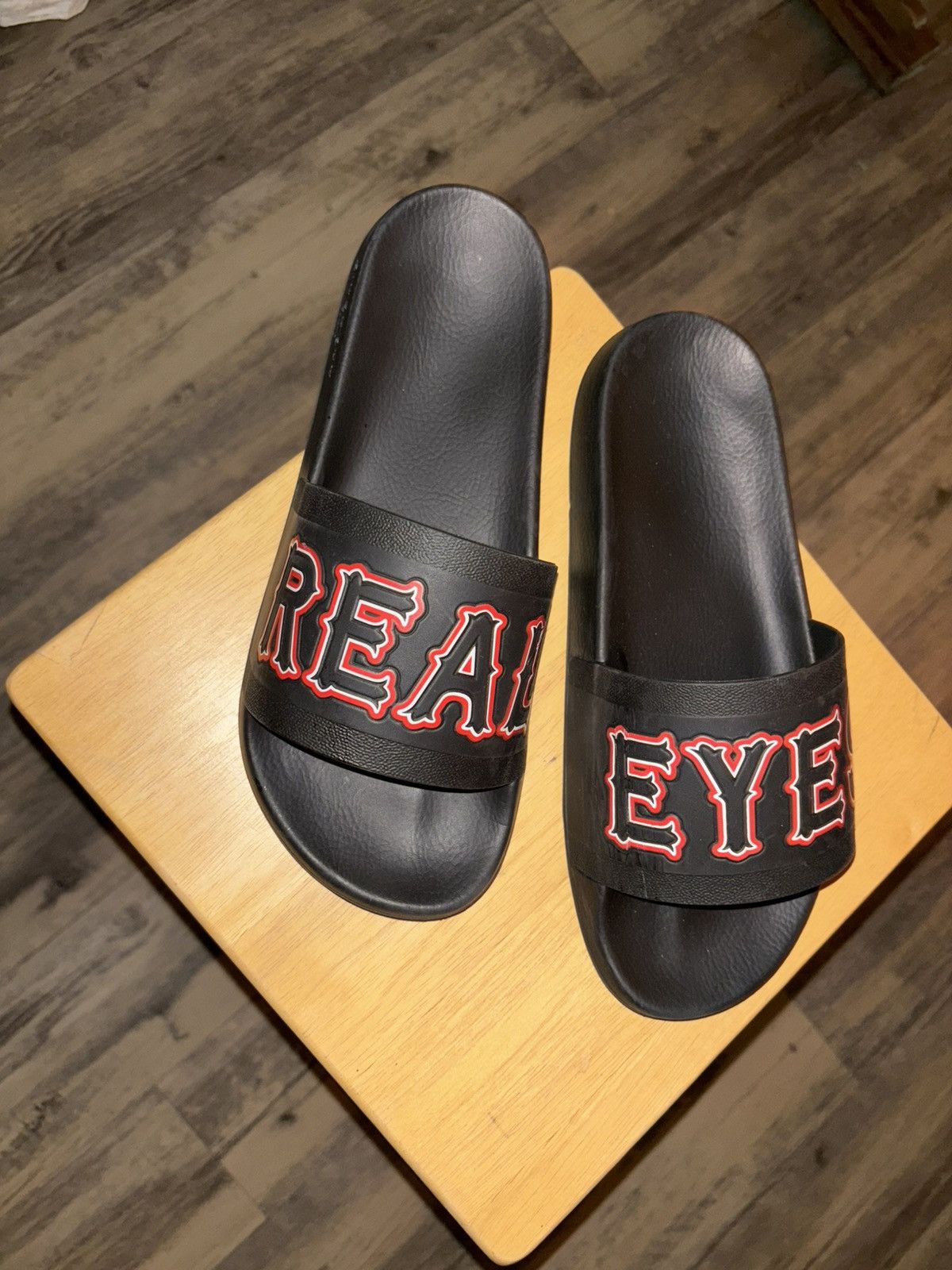 Givenchy Givenchy Real Eyes Pool Slide Sandal Black Red Size 41EU/8US Size US 8 / EU 41 - 2 Thumbnail