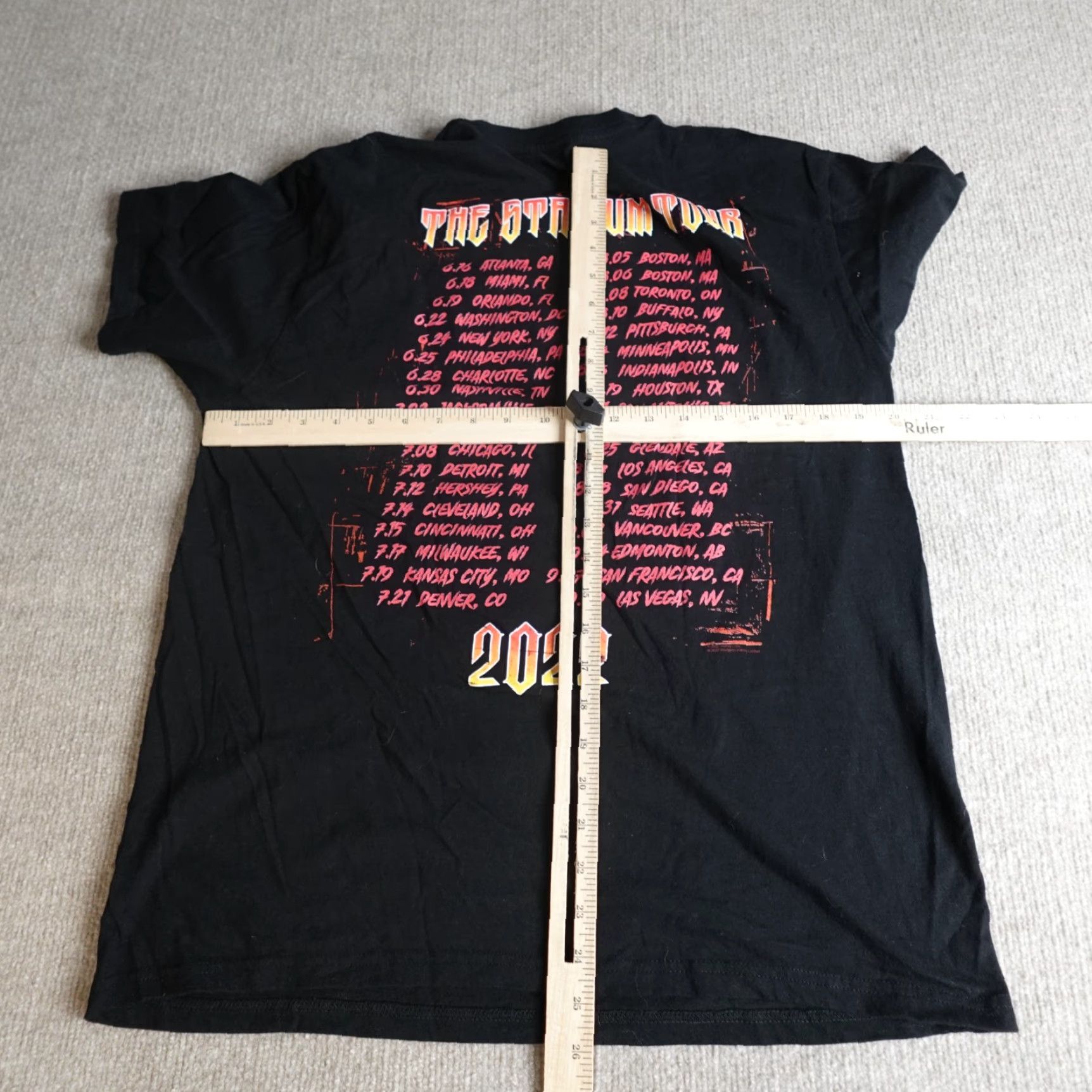 Vintage VINTAGE Motley Crue Shirt Large Black Stadium Tour Def Leppard Poison Joan Jett 2022 Mens L Cotton Double-Sided Size US L / EU 52-54 / 3 - 5 Thumbnail