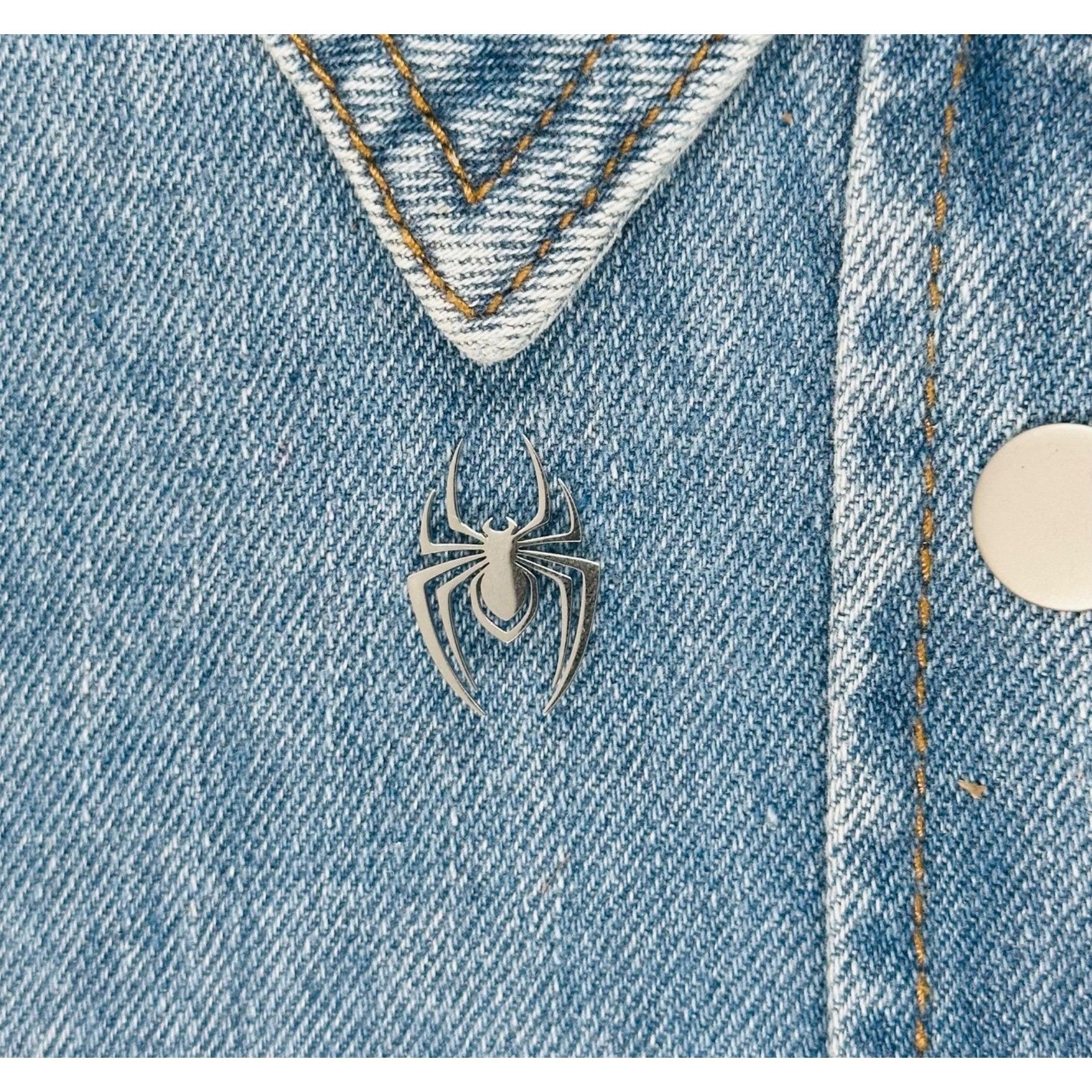 Other ⭐Gothic Spider Brooch Stainless Steel Badge Pins Silver Colo Size ONE SIZE - 1 Thumbnail