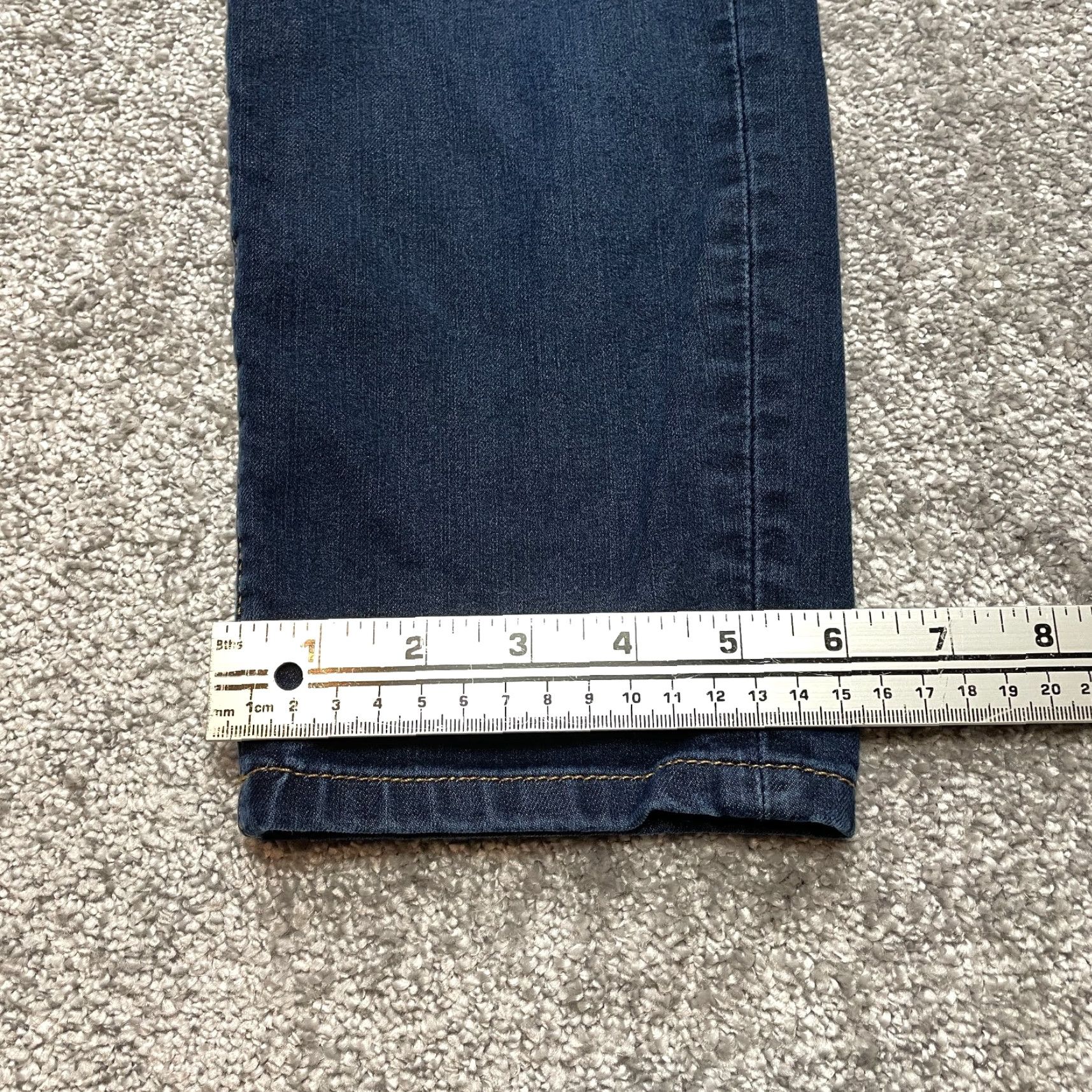 Banana Republic Banana Republic Jeans Womens Skinny Ultimate Denim Dark Wash 29 31x27 Blue Stretch 5-Pocket Modern Rise Mid/8.5-10.5in Size 24" / US 00 / IT 34 - 7 Thumbnail