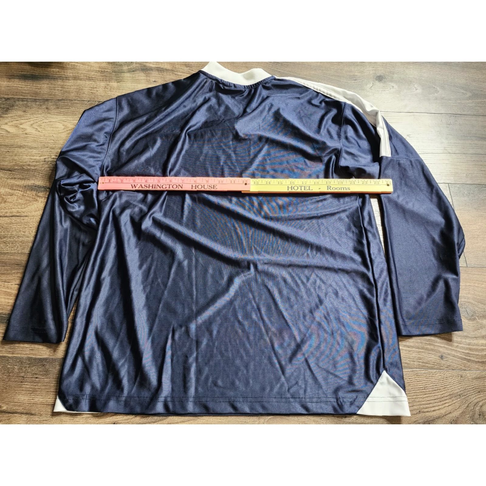 Tommy Hilfiger VINTAGE Tommy Hilfiger Cycling T-Shirt Mens M Long Sleeve Racing 90s Blue Logo SIze M Regular Size US M / EU 48-50 / 2 - 3 Thumbnail