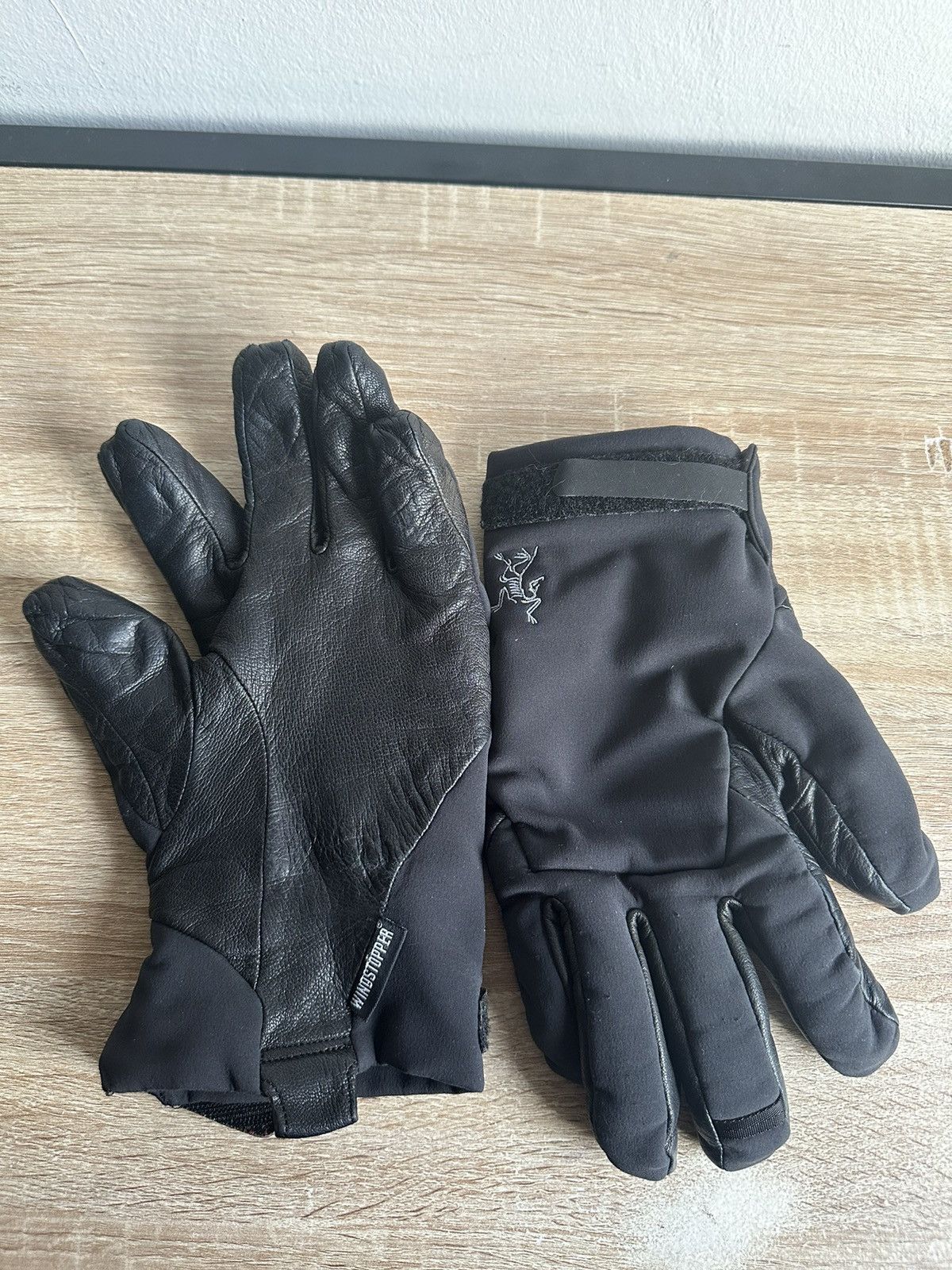 Arc'teryx Arzteryx Gloves Size 32 - 6 Thumbnail