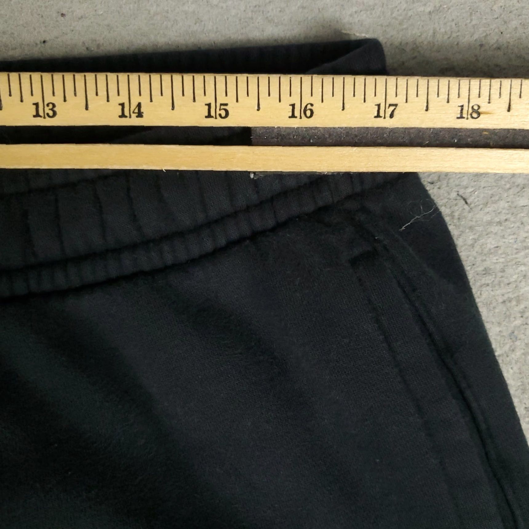 Nike Nike Pants Mens 2XL Black Cargo Fleece Jogger Sweatpants Regular Tapered with Pockets Sports Style Nike Swoosh Dri Fit Men Continued Size US 39 - 5 Thumbnail