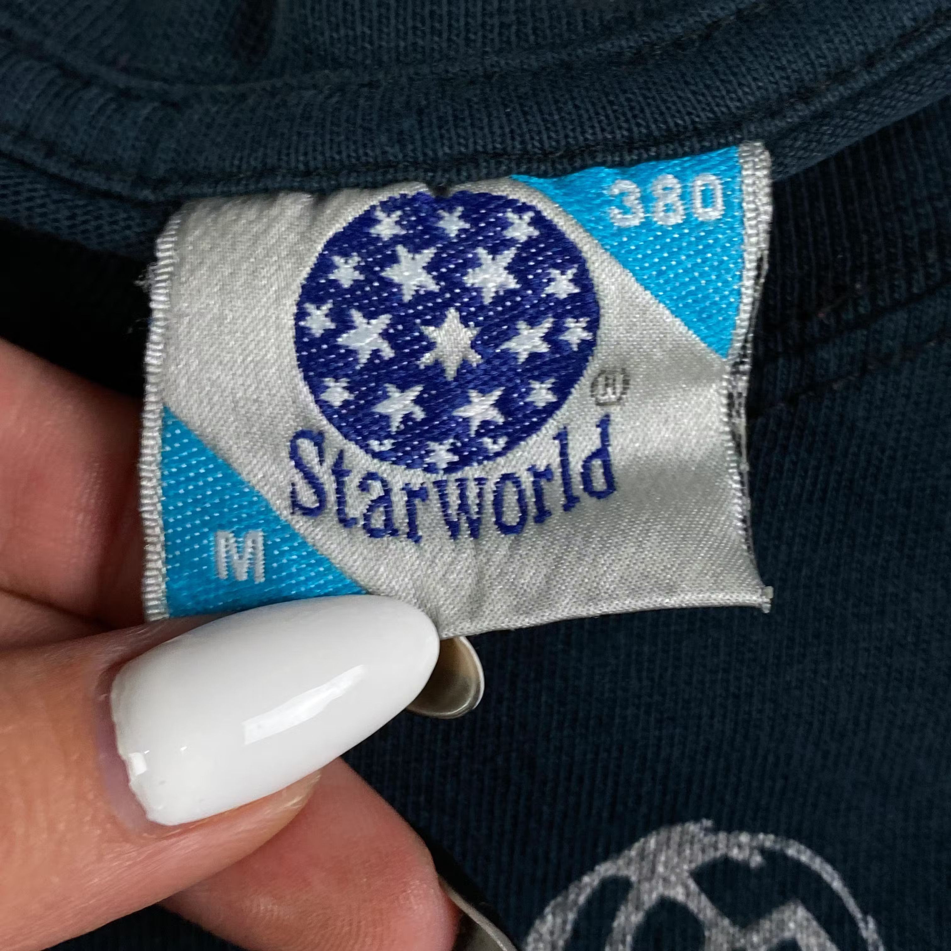 Band Tees × Vintage Mens Vintage T Shirt The Black Eye Peas Size M Size US M / EU 48-50 / 2 - 5 Thumbnail
