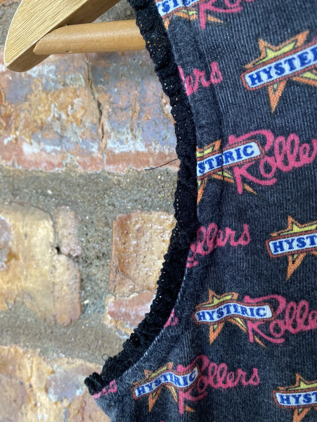 Hysteric Glamour 1990s Hysteric Roller all logo tank Size XS / US 0-2 / IT 36-38 - 7 Thumbnail