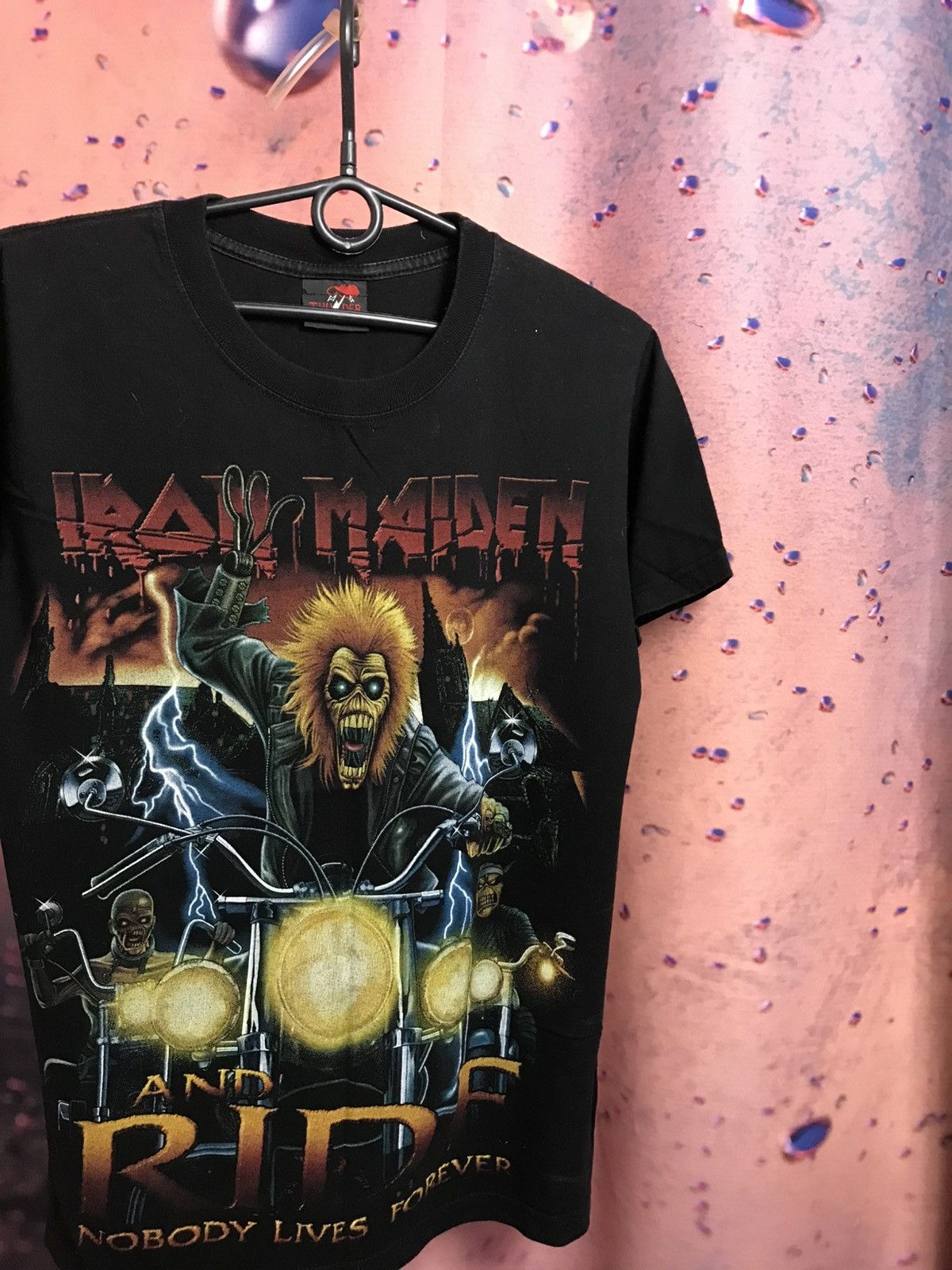 Band Tees Vintage Iron Maiden band rock tee Size US M / EU 48-50 / 2 - 1 Thumbnail