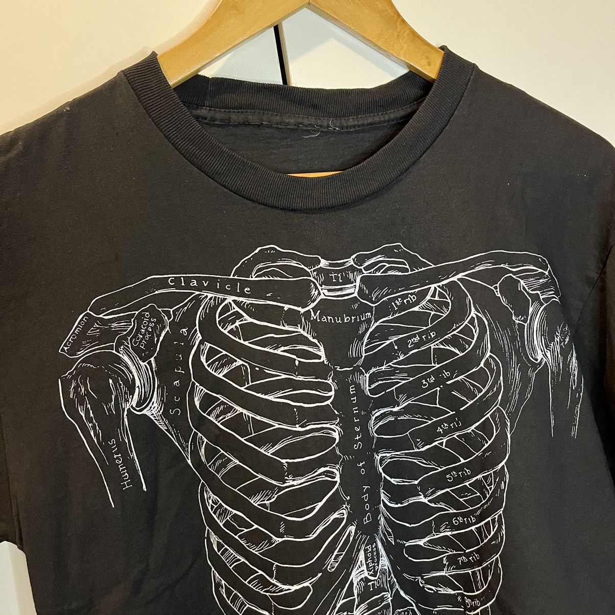 Arts & Science 90's Anatomy Skeleton Art Shirt Size US L / EU 52-54 / 3 - 3 Thumbnail